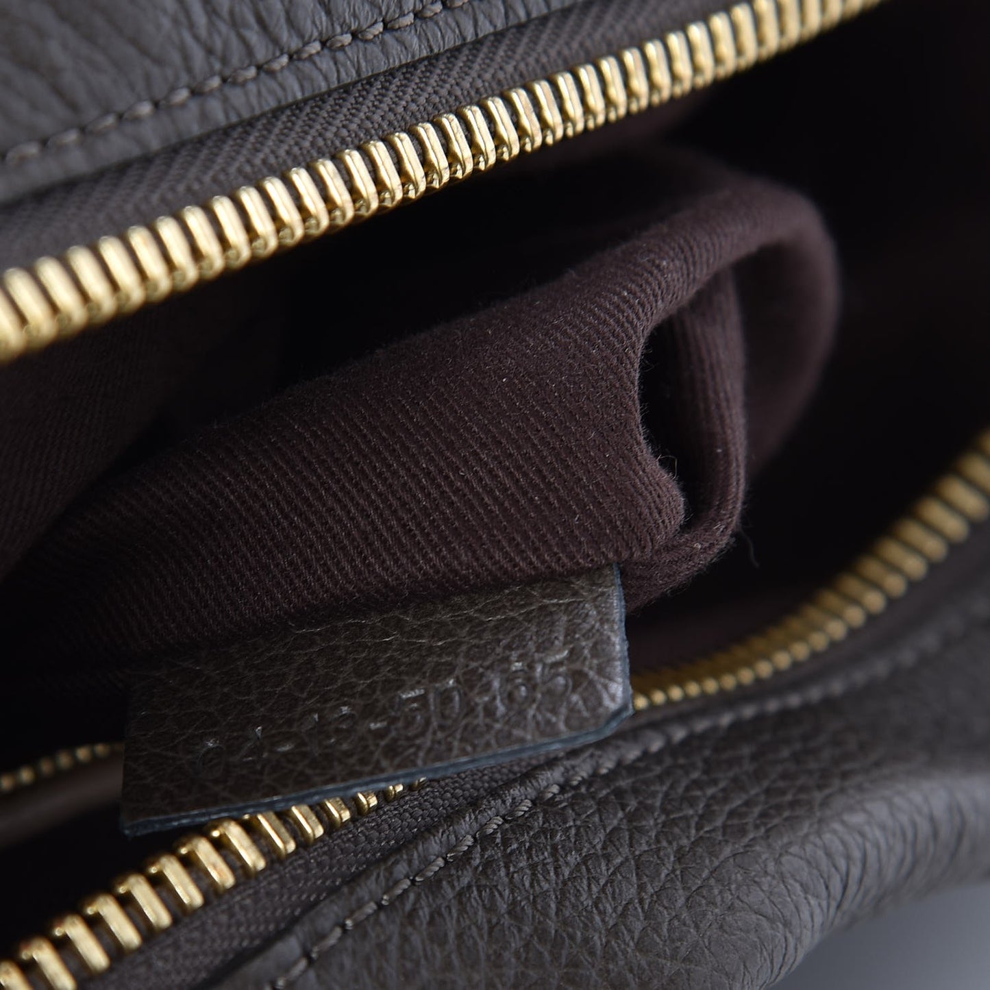 Calfskin Small Paraty Rock