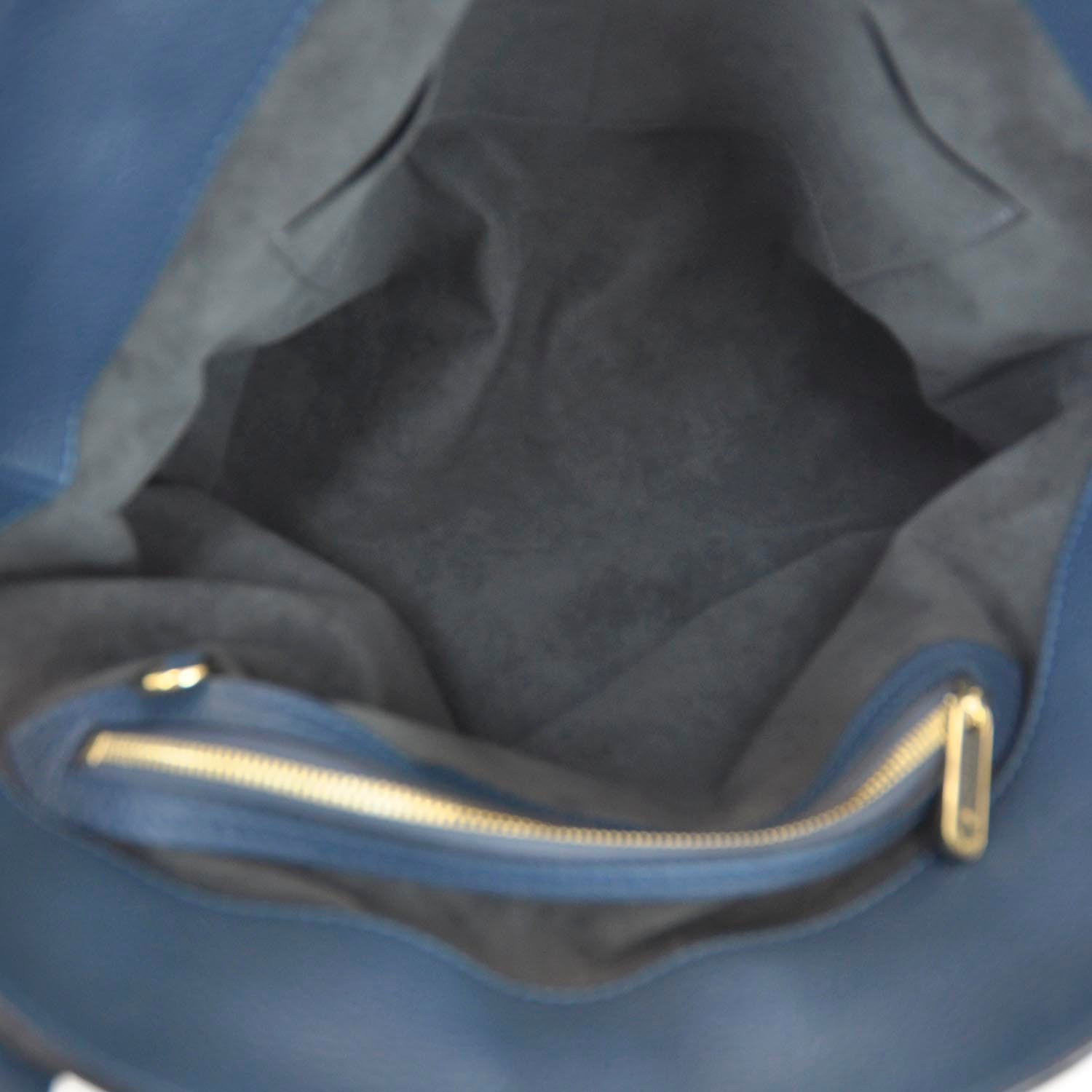 Louis Vuitton Mahina Cirrus MM Marine 9 of 9