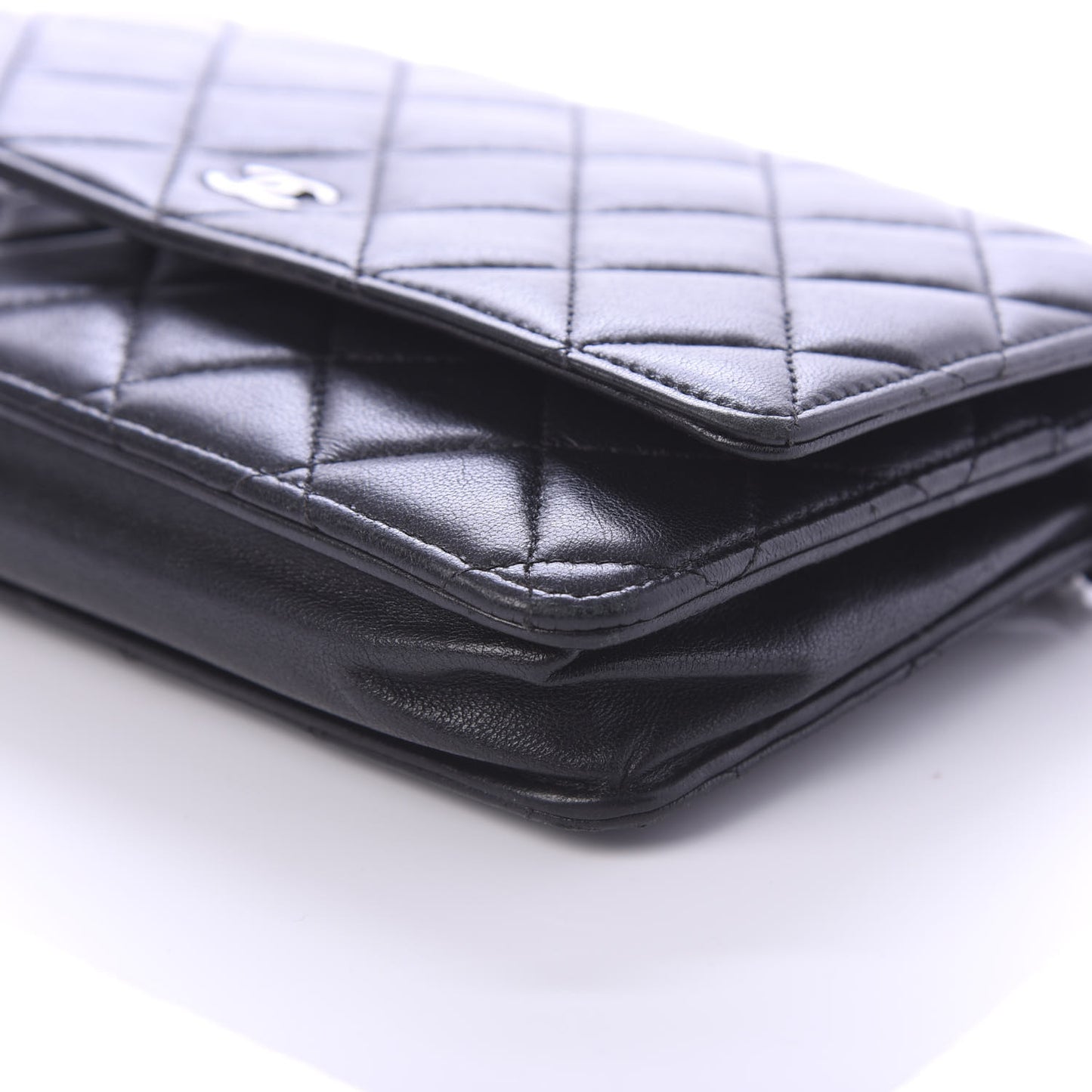 Lambskin Quilted Wallet On Chain WOC Black