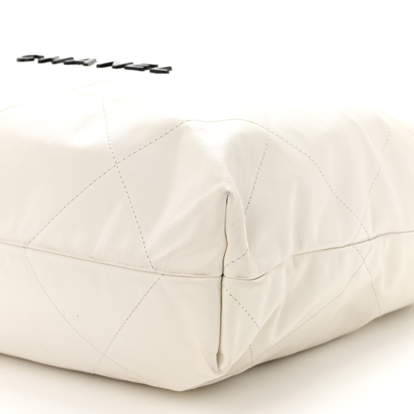 Shiny Calfskin Quilted Chanel 22 White Black