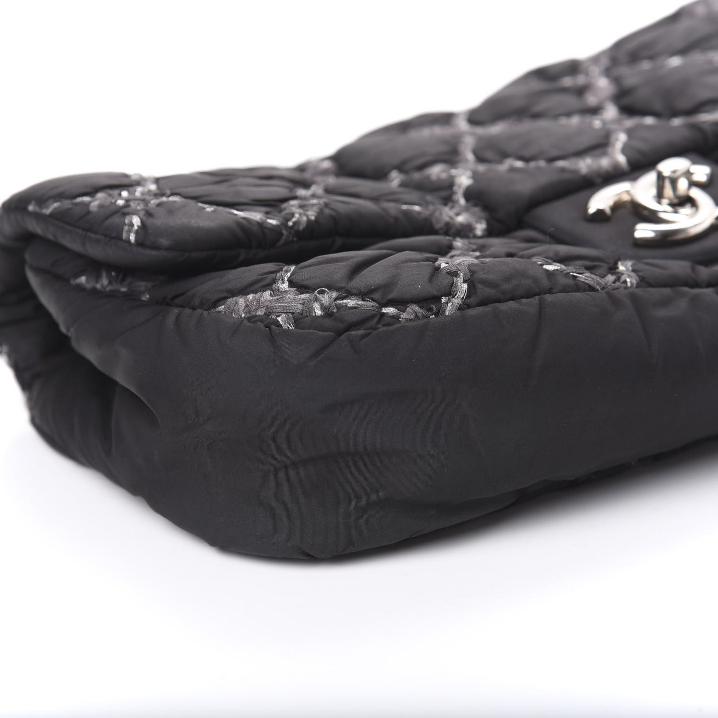 Nylon Quilted Tweed Stitch Medium Bubble Flap Black