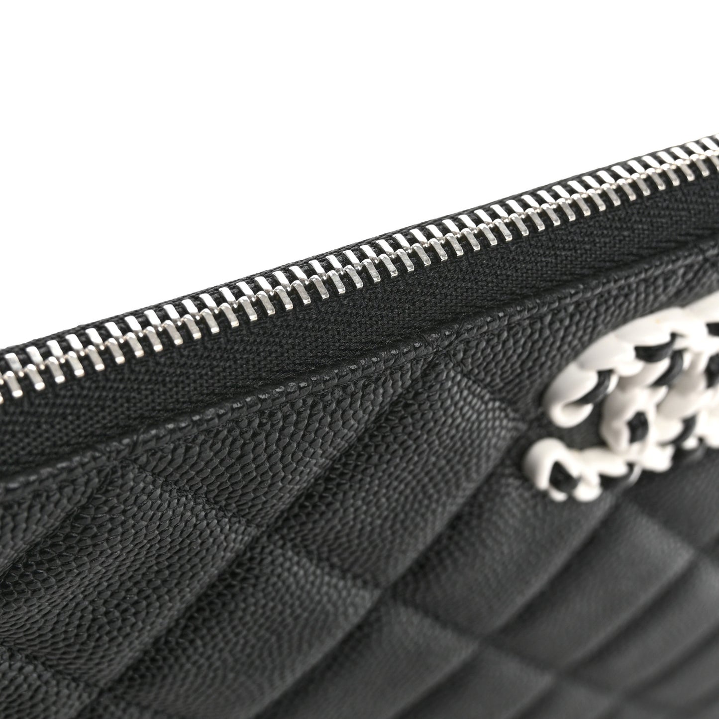 Caviar Quilted Medium Chanel 19 Cosmetic Case Black
