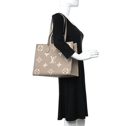 Louis Vuitton Empreinte Monogram Giant Onthego MM Tourterelle Creme 2 of 13