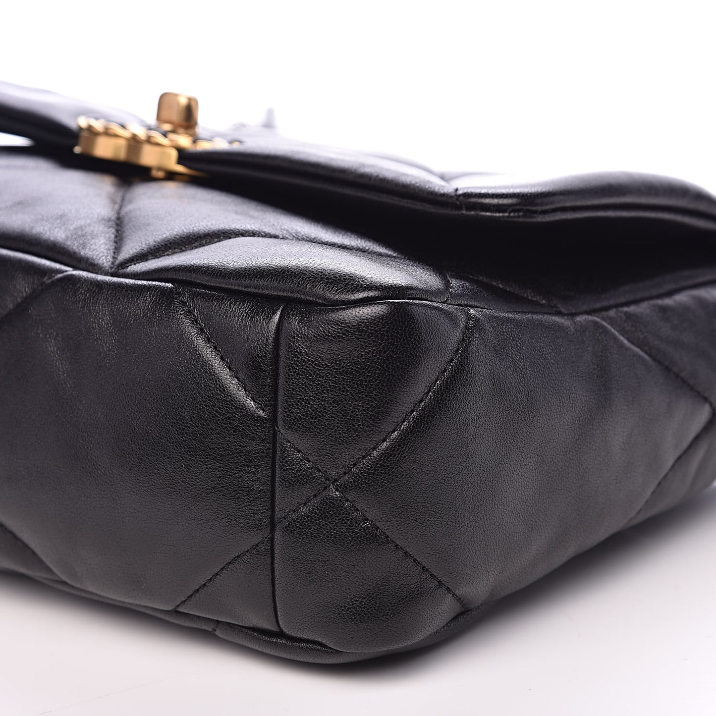Goatskin Quilted Medium 19 Flap Black