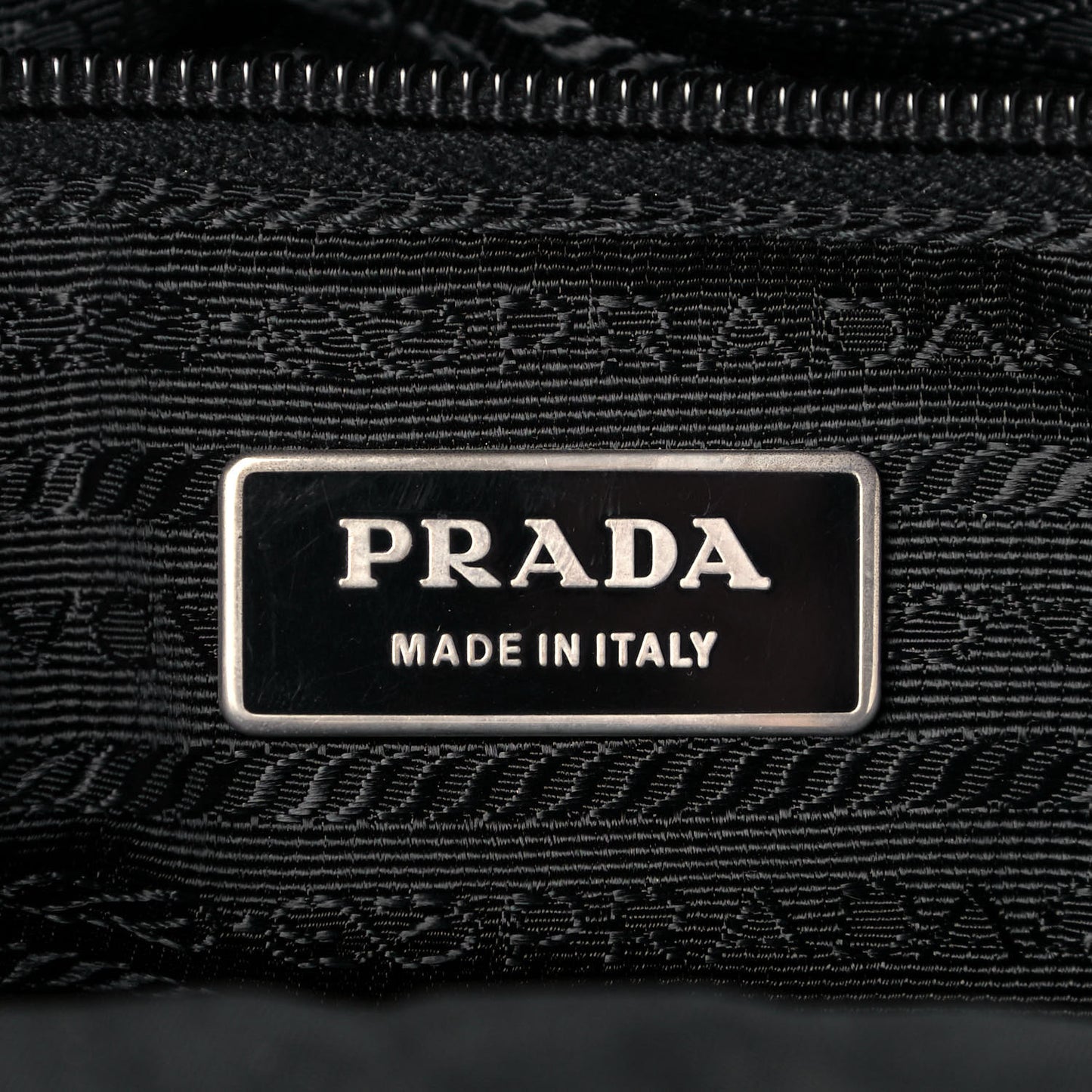 Nylon Vela Messenger Bag Black