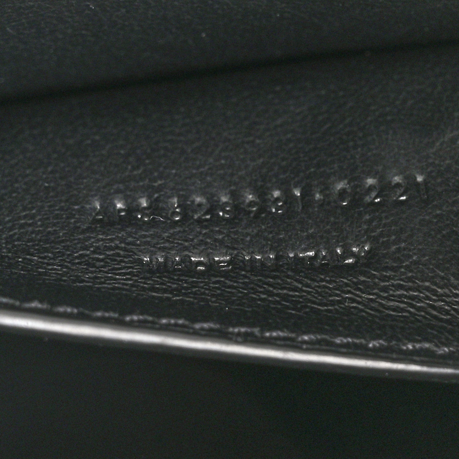 Saint Laurent Smooth Calfskin Medium Classic Monogram Cassandra Top Handle Crema Soft 7 of 10