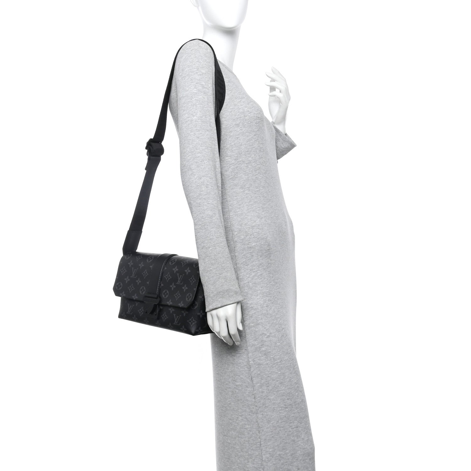 Louis Vuitton Monogram Eclipse S-Cape Messenger 2 of 12