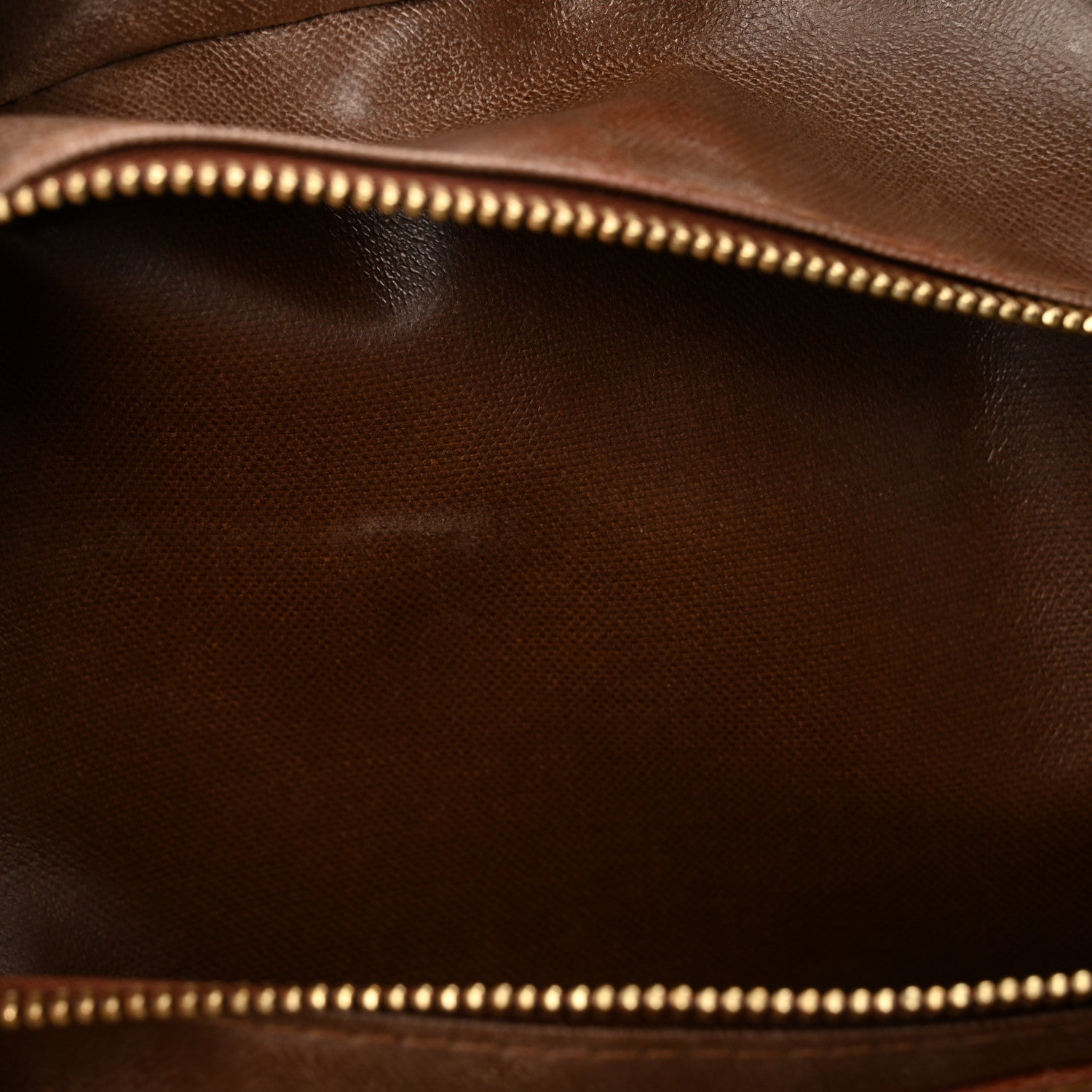 Louis Vuitton Monogram Toiletry Bag 25 11 of 11