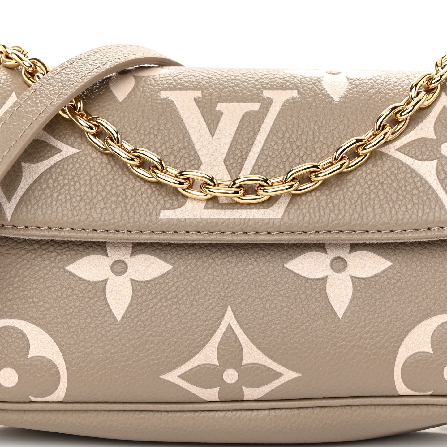Empreinte Monogram Giant Ivy Wallet On Chain Tourterelle Creme