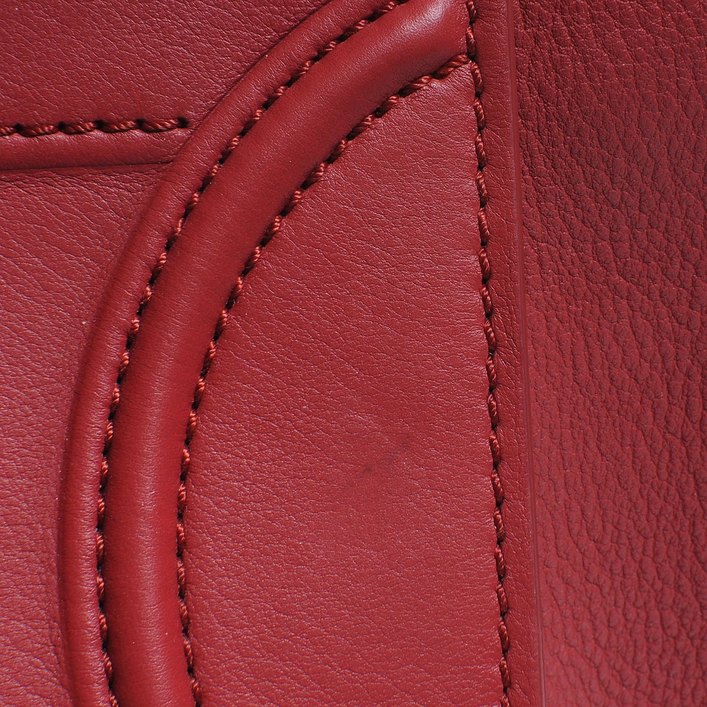 Supple Calfskin Medium Phantom Luggage Vermillion