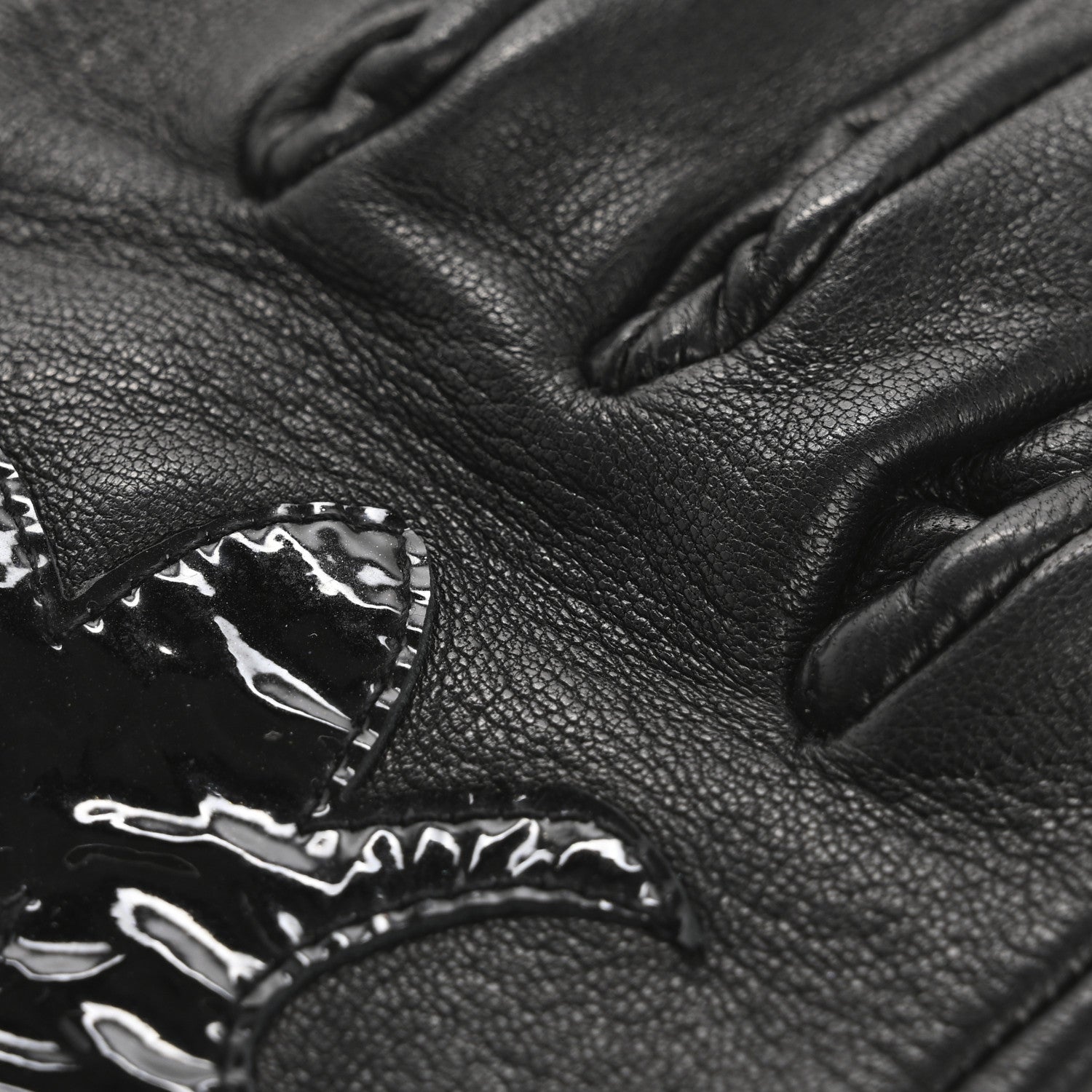 Chanel Lambskin Paris Dallas Fingerless CC Gloves 6 Black 9 of 9