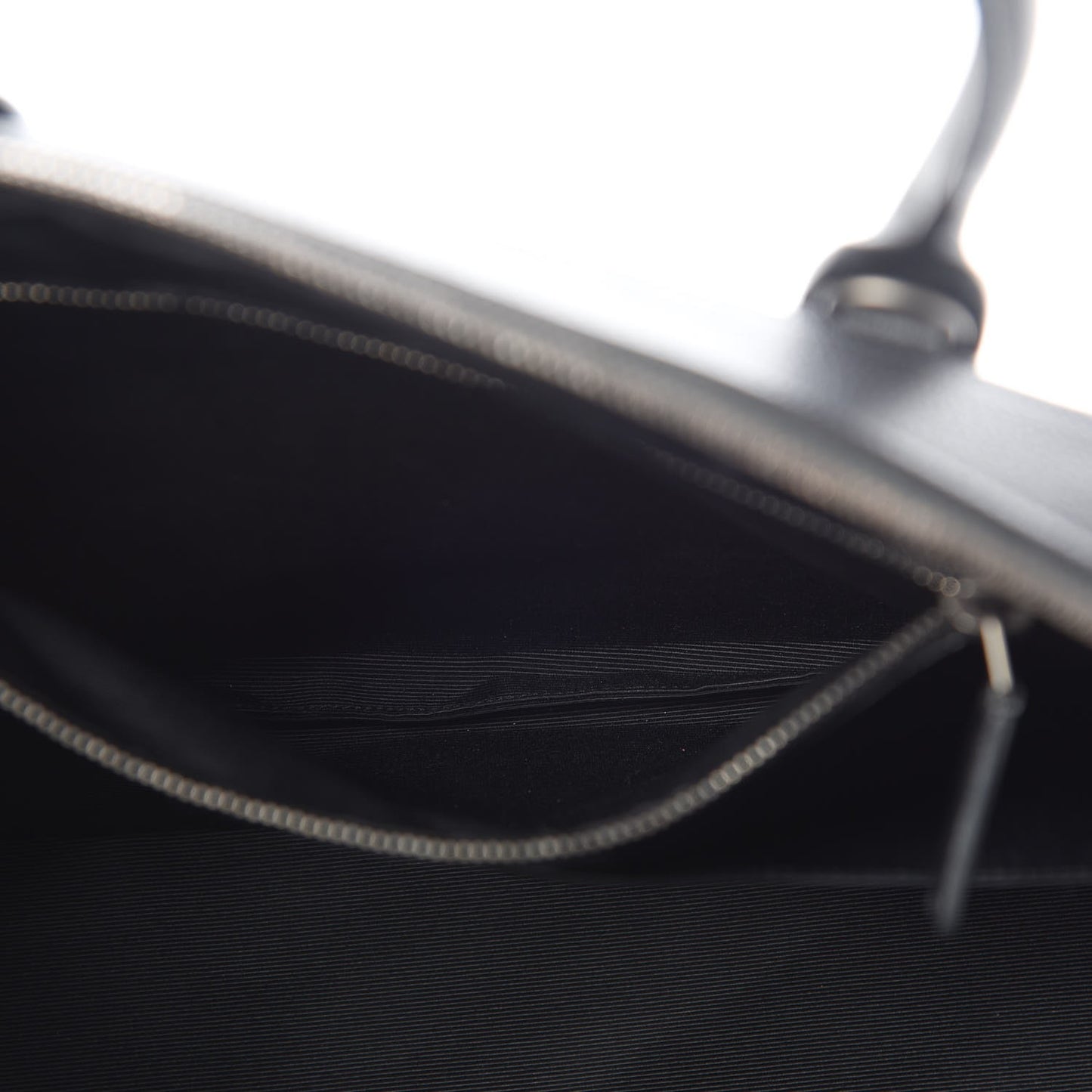 Grain de Poudre Medium Museum Briefcase Black