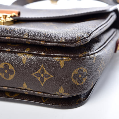 Louis Vuitton Monogram Pochette Metis 5 of 7