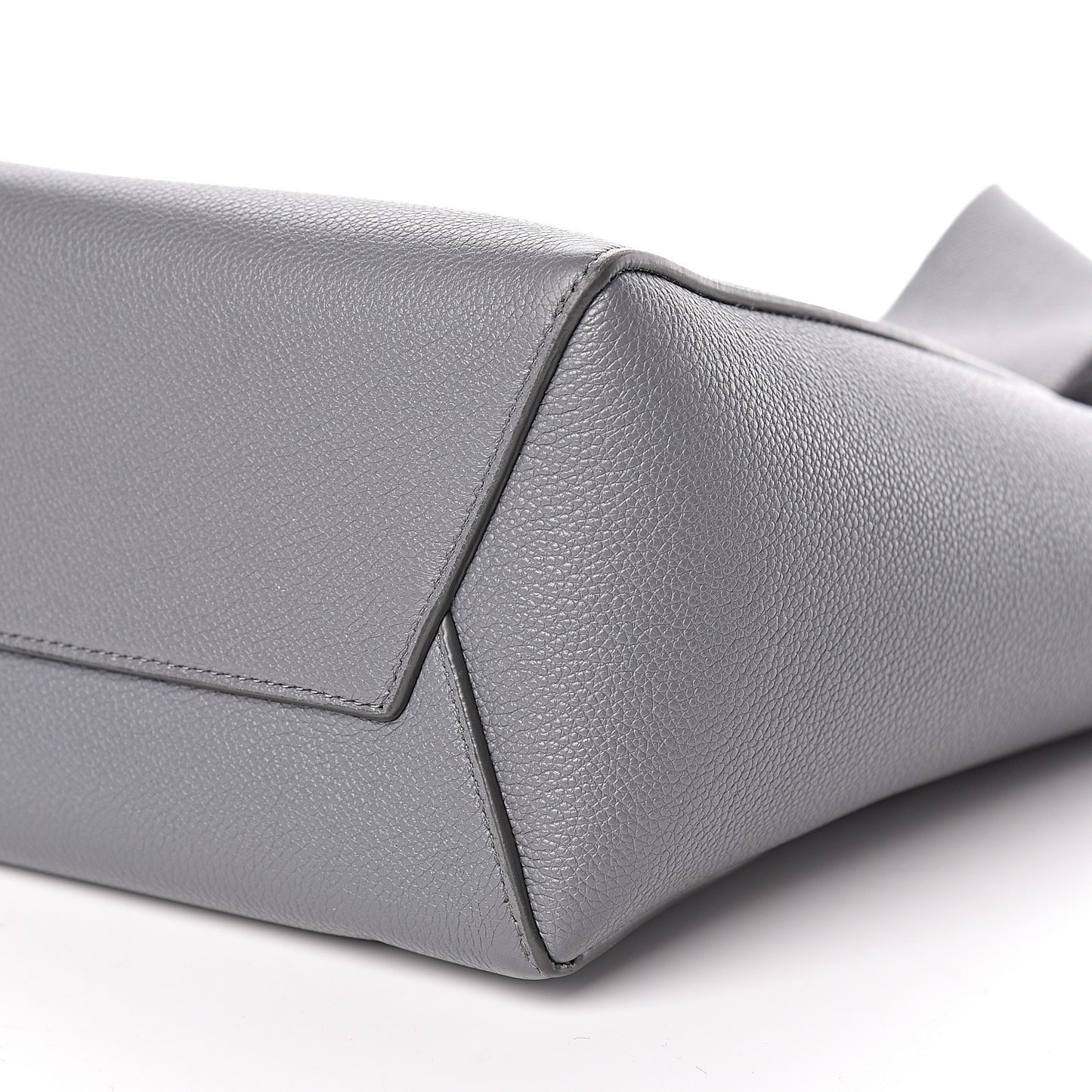 Soft Grained Calfskin Small Sangle Bucket Bag Grey