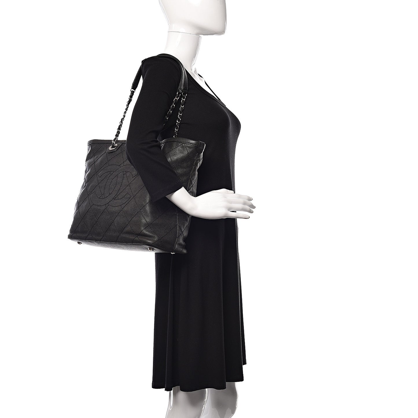 Grained Calfskin Quilted Large Daily Shopping Tote Black