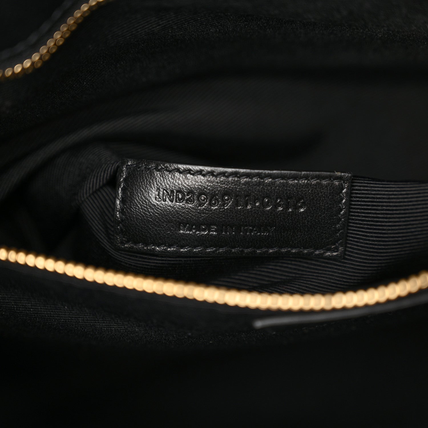 Saint Laurent Grain De Poudre Matelasse Chevron Monogram Shopping Bag Black 7 of 14