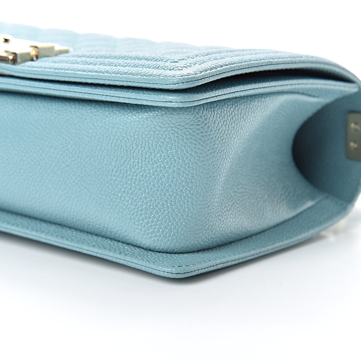 Caviar Quilted Medium Boy Flap Light Blue