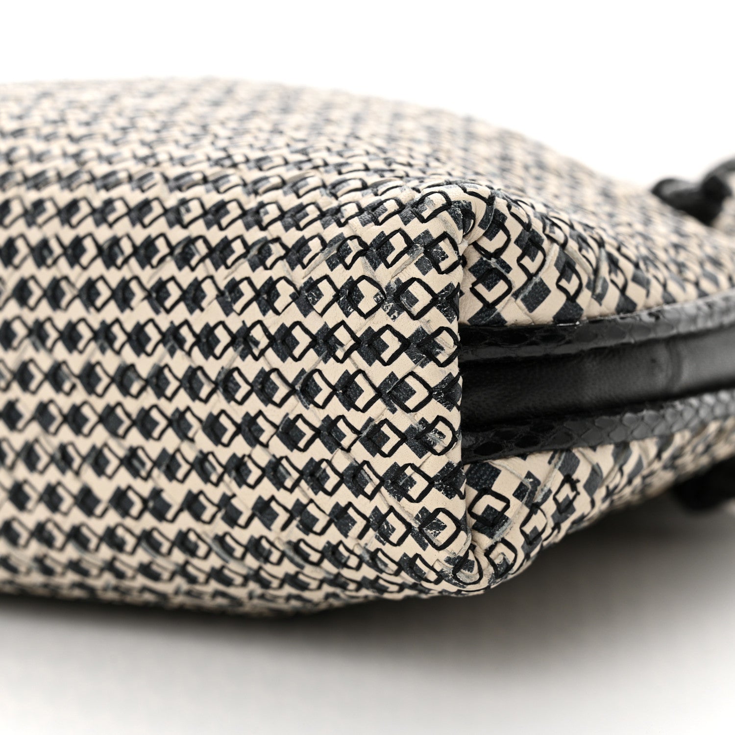 Bottega Veneta Nappa Ayers Cravaterria Intrecciato Nodini Bag Off White Black 10 of 14