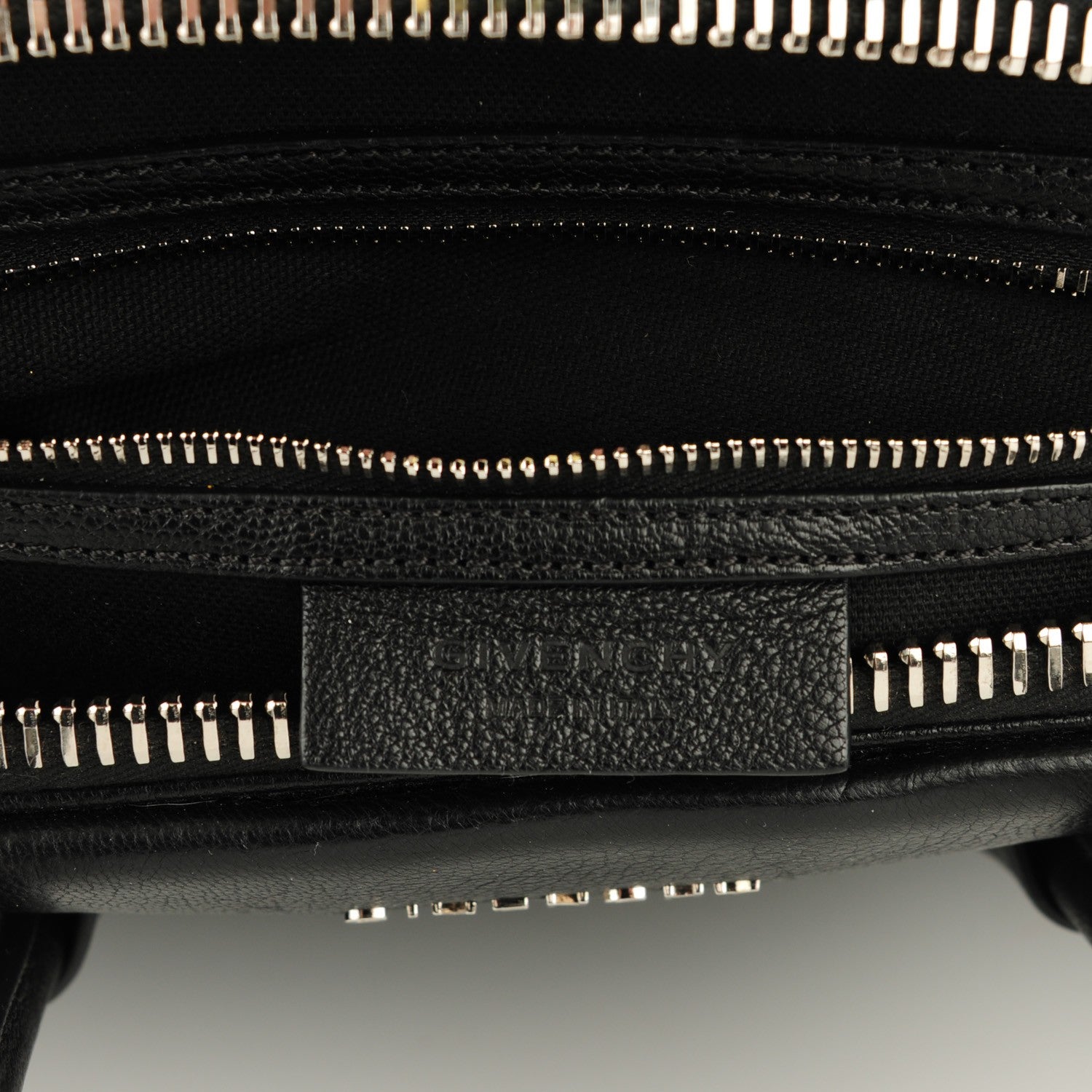 Givenchy Sugar Goatskin Medium Antigona Black 5 of 7
