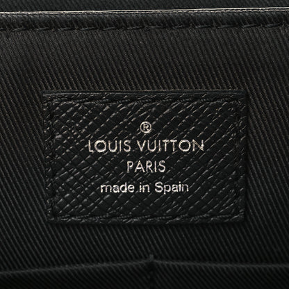 Louis Vuitton Taigarama Messengerama Black 6 of 7