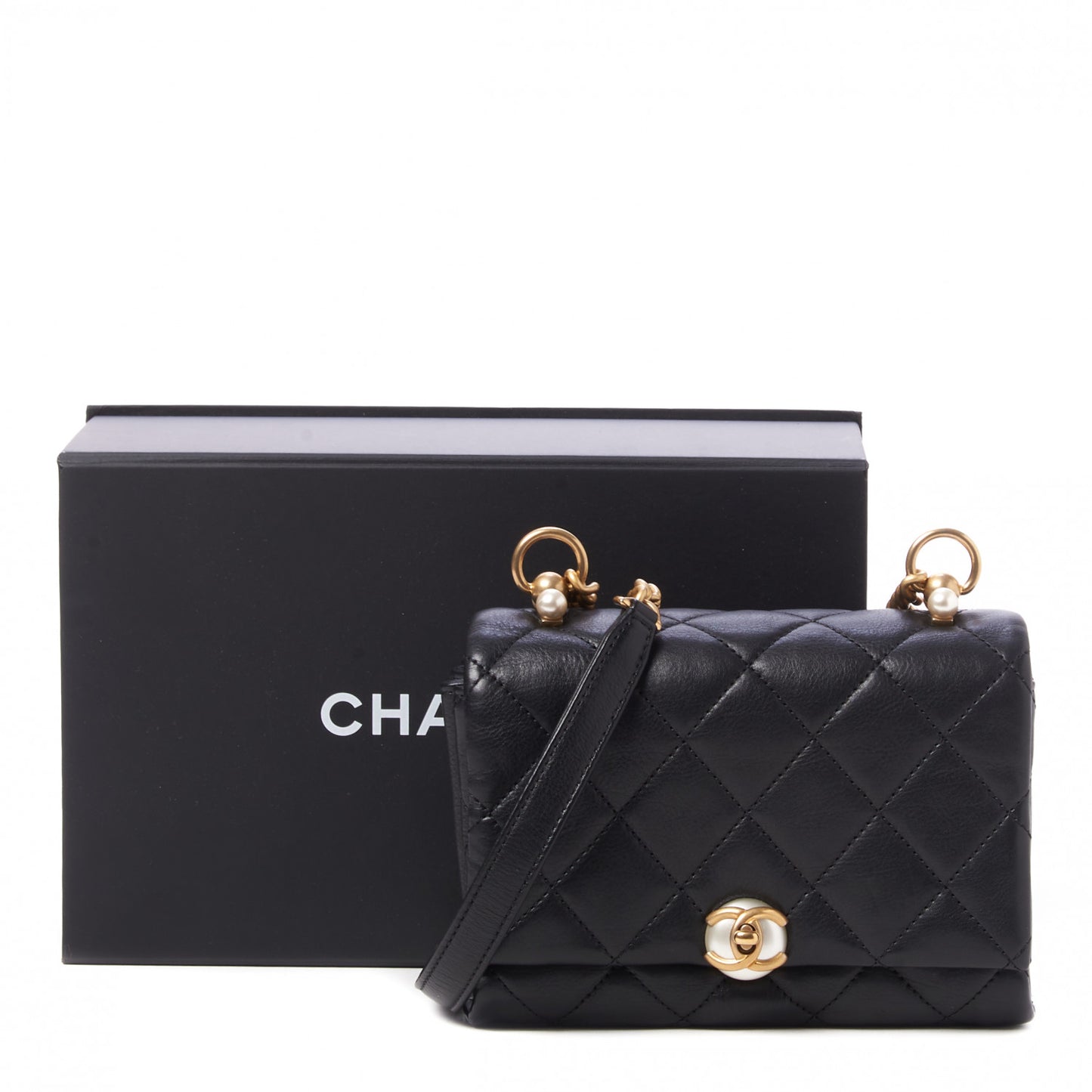 Calfskin Quilted Accordion Pearl CC Flap Bag Black