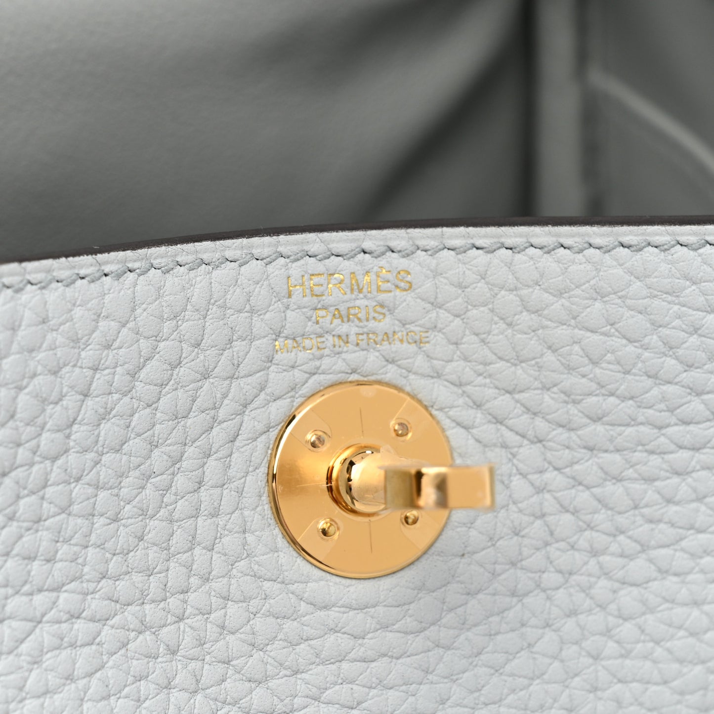 Taurillon Clemence Mini Lindy 20 Bleu Pale