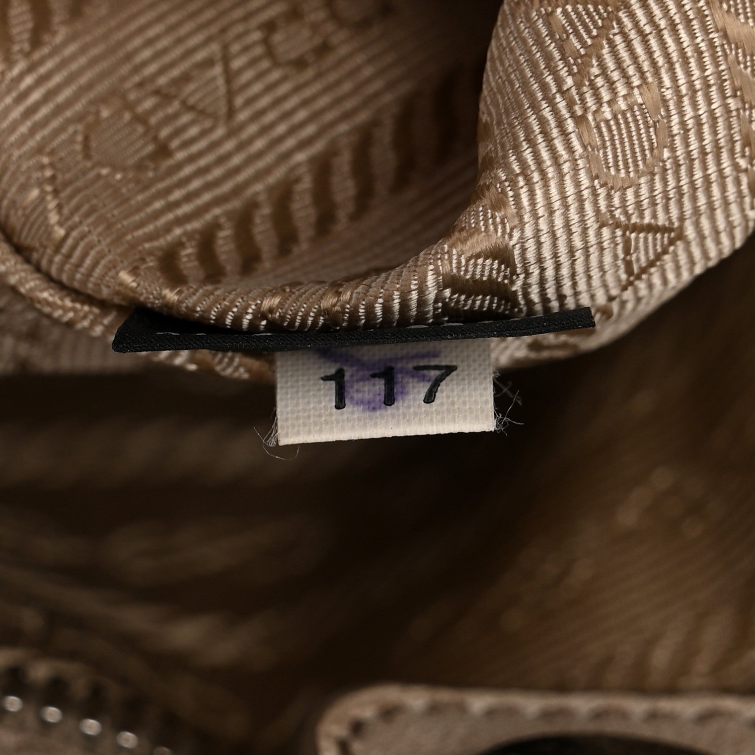 Prada Nappa Gaufre Tote Ghiaccio 8 of 12