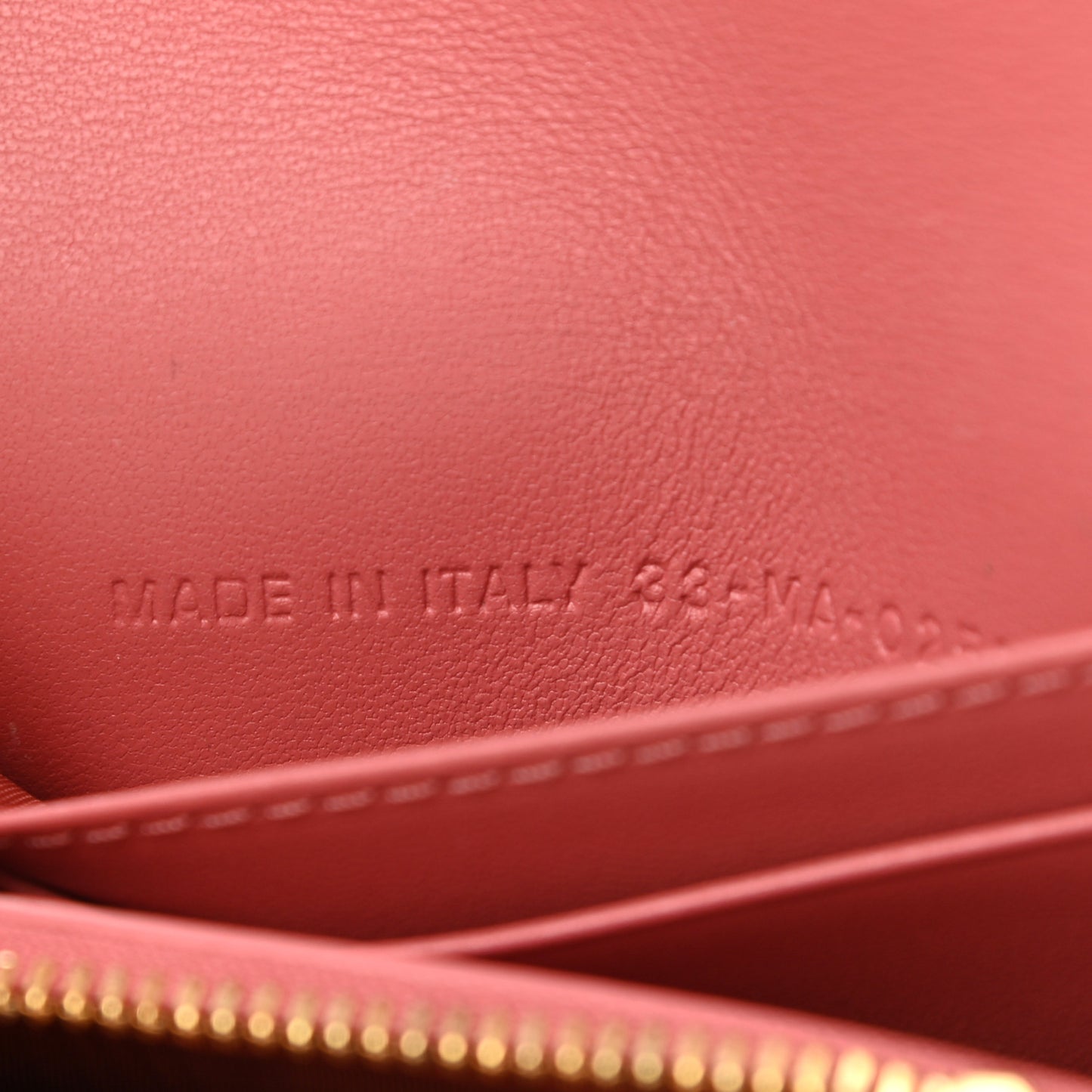Supple Calfskin Cannage Caro Glycine Wallet Pink