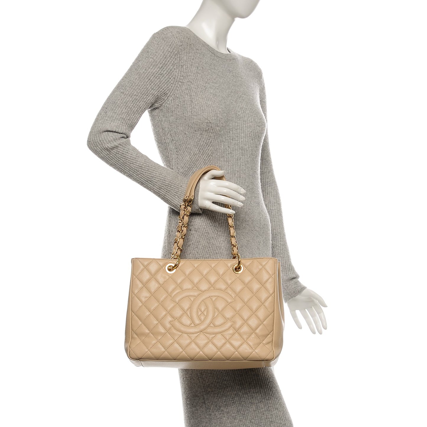 Caviar Quilted Grand Shopping Tote GST Beige Clair