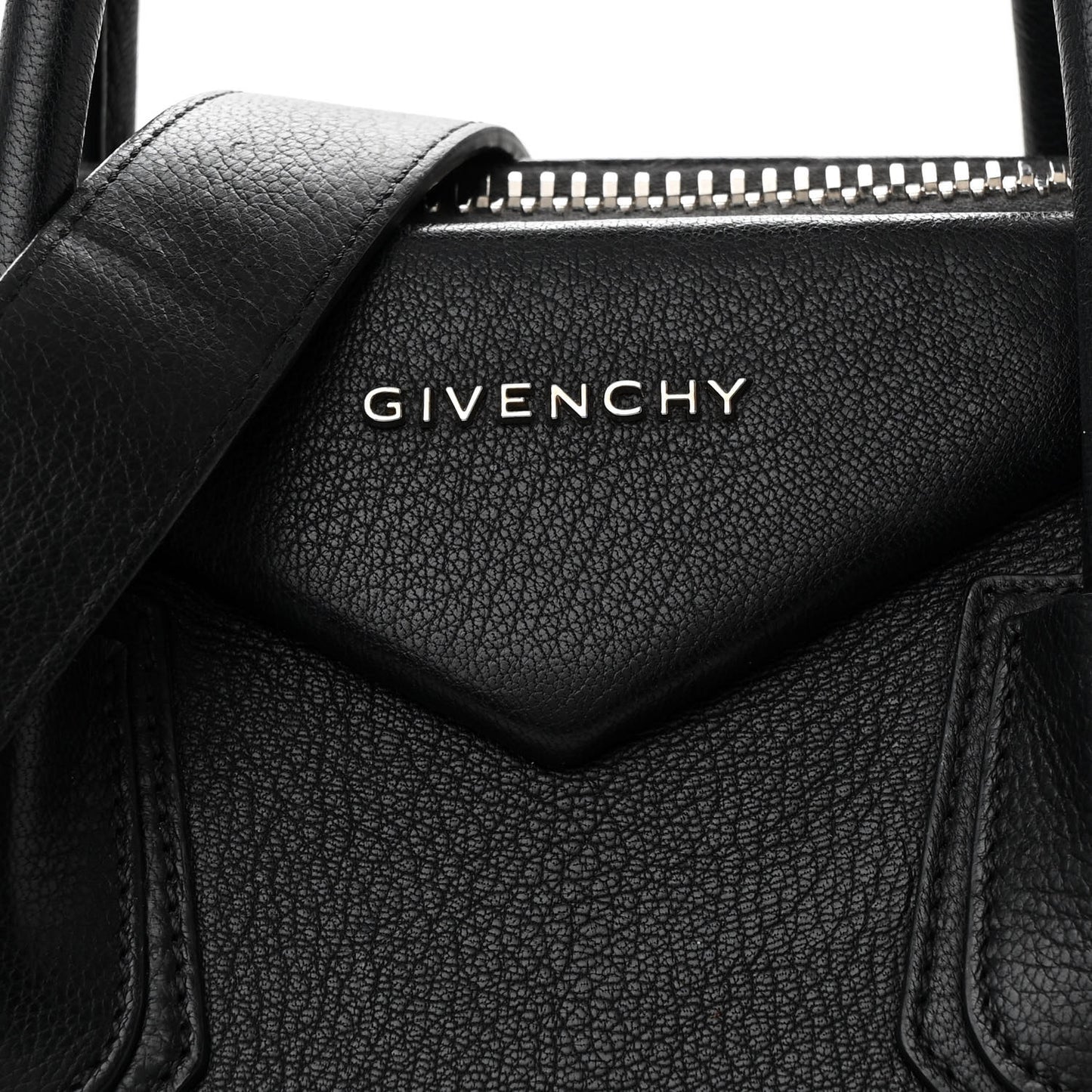 Sugar Goatskin Medium Antigona Black