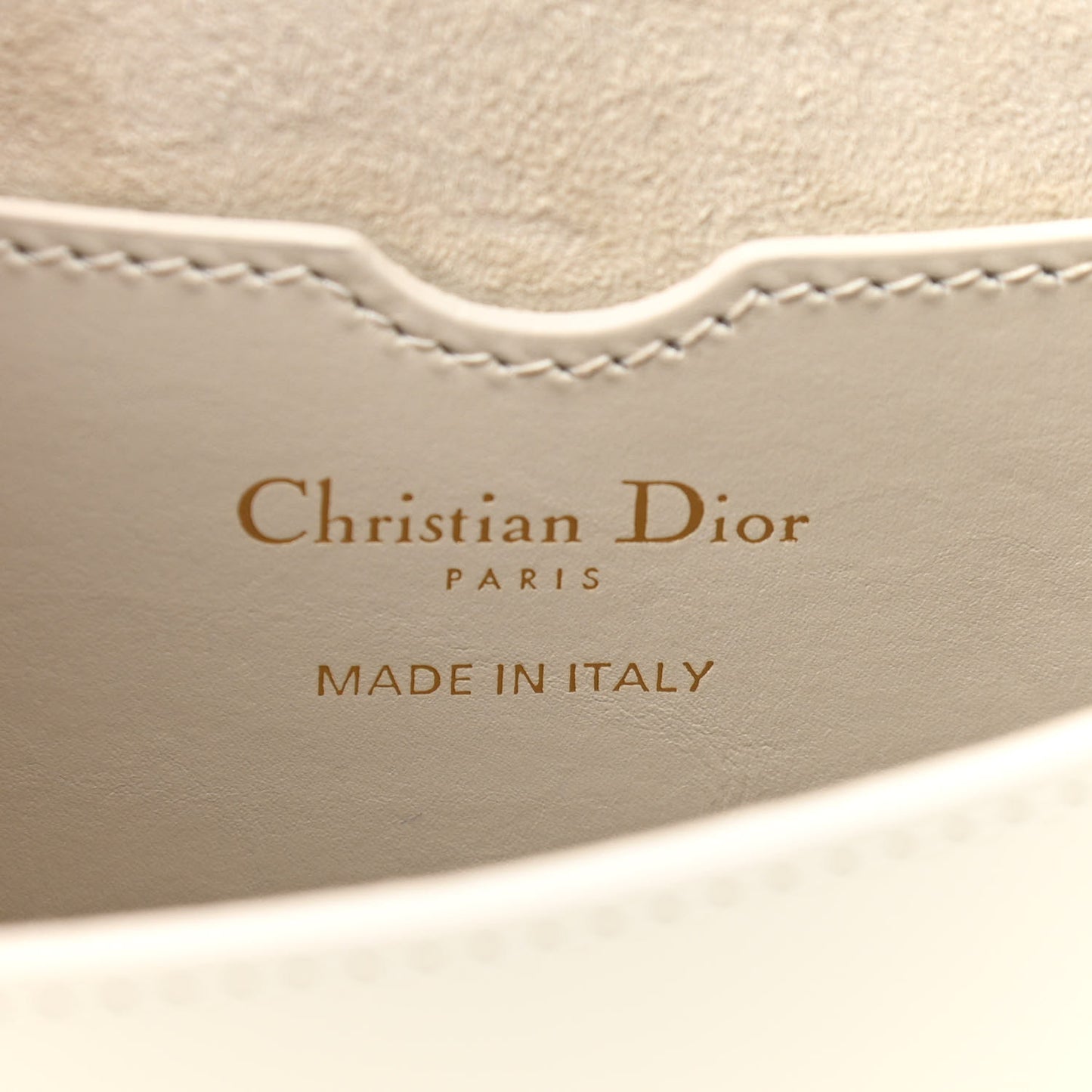 Box Calfskin Medium Bobby Flap Latte