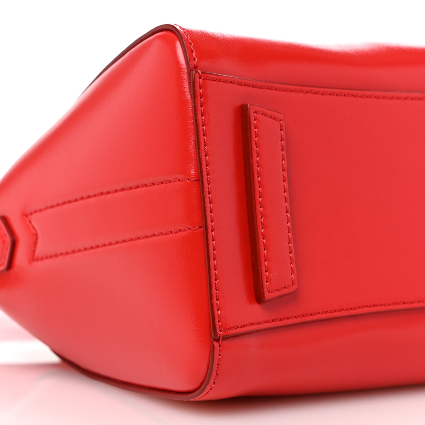 Shiny Lord Calfskin Mini Antigona Red