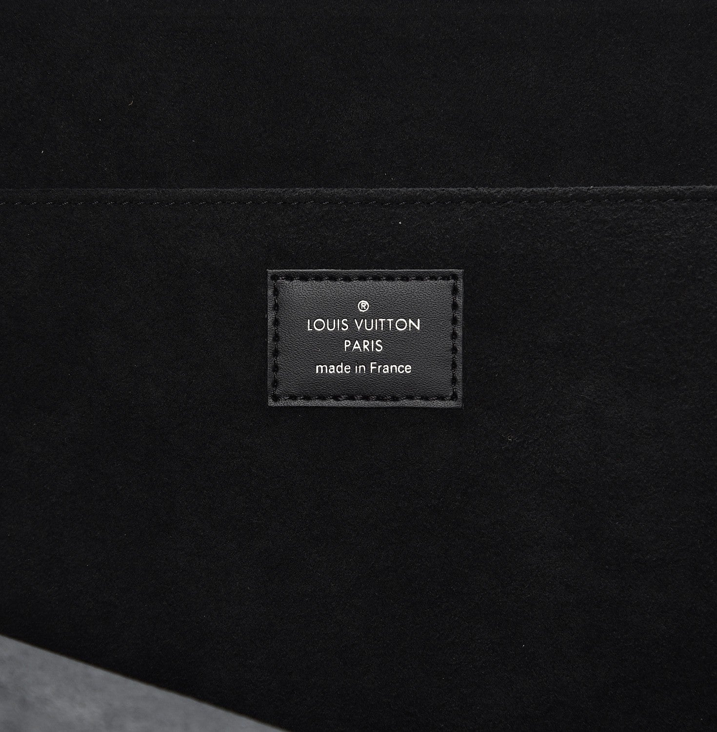 Louis Vuitton X SUPREME Epi Pochette Jour GM Black 6 of 8