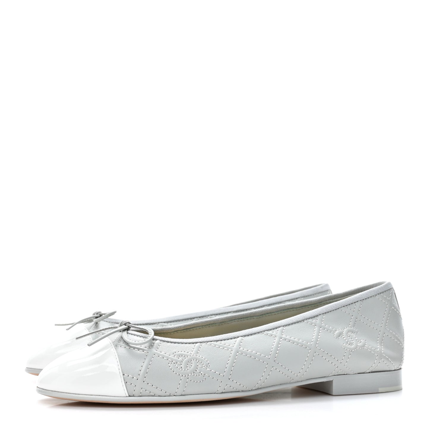 Lambskin Patent Double Stitched CC Cap Toe Ballerina Flats 39 Grey