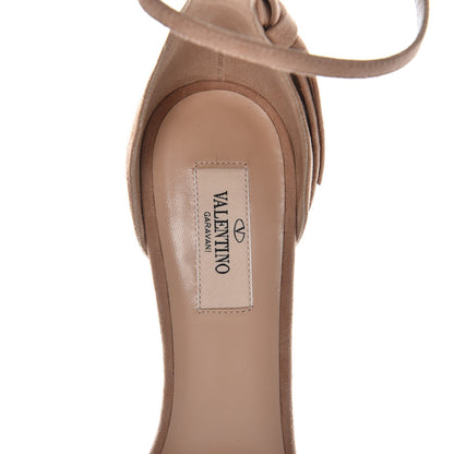 Valentino Garavani Suede Bow Ankle Strap Sandals 39 Camel Rose 5 of 19