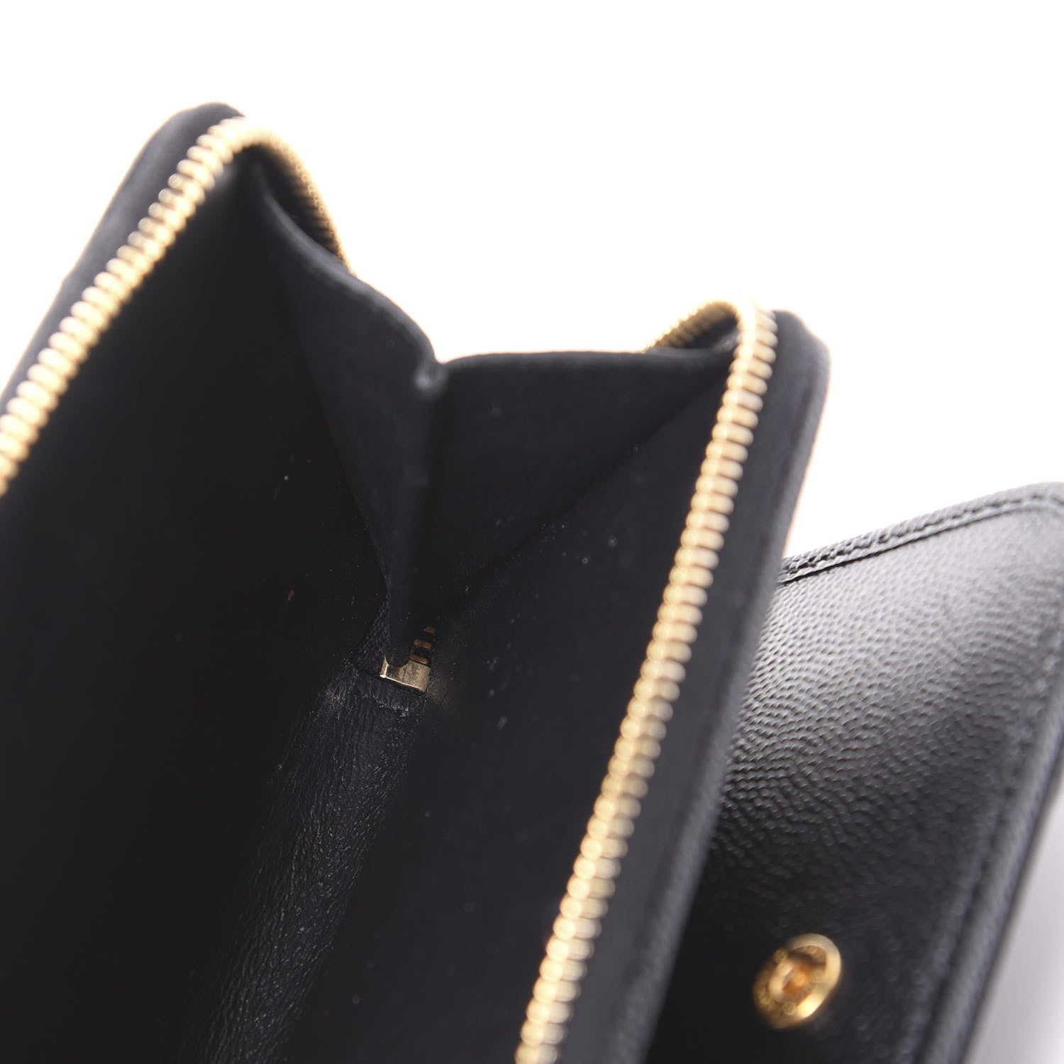 Saint Laurent Grain De Poudre Matelasse Chevron Monogram Compact Zip Around Wallet Black 5 of 11