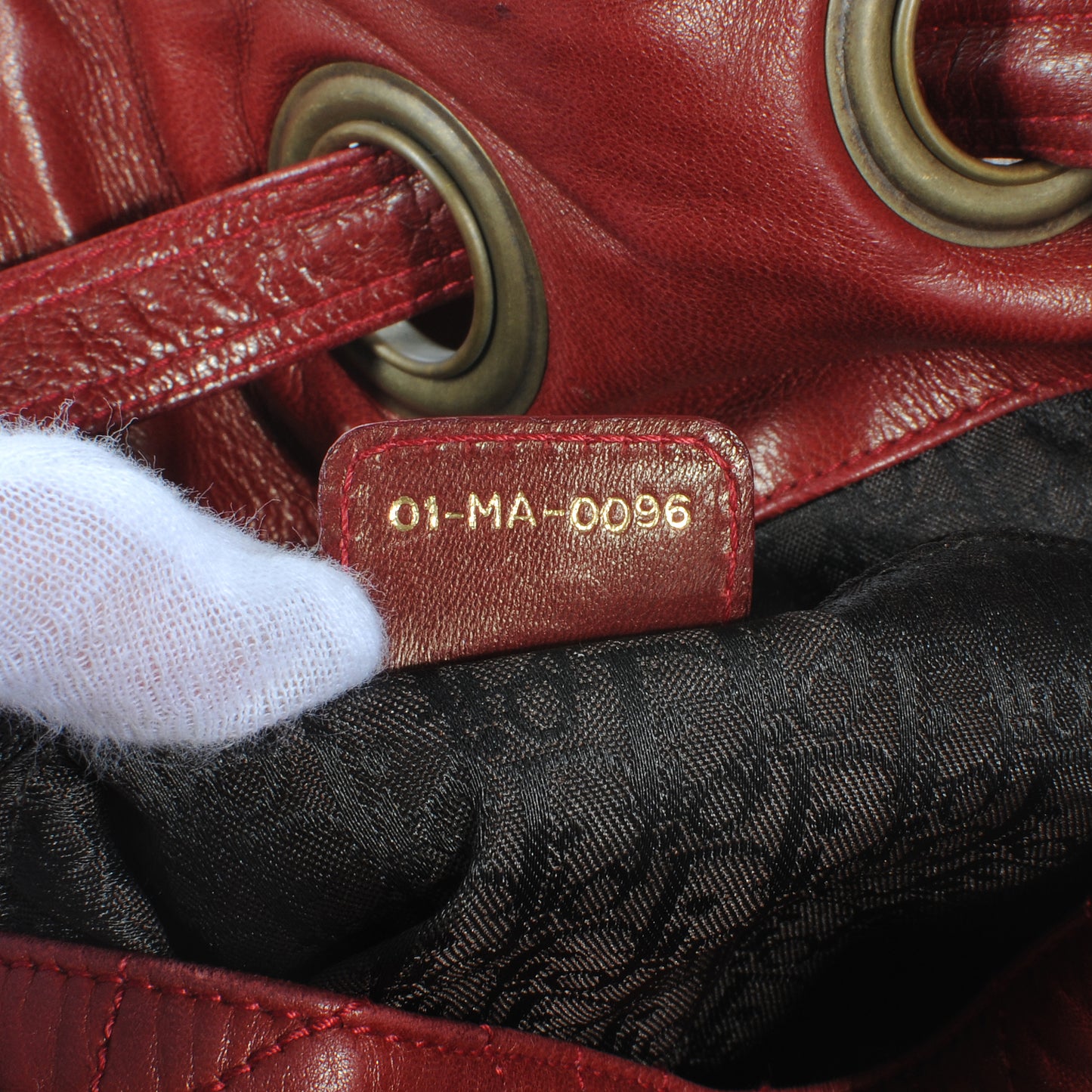 Lambskin Cannage Drawstring Bag Red