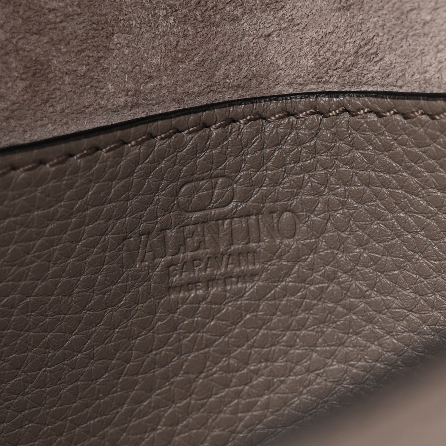 Valentino Garavani Pebbled Calfskin Medium Rockstud Flip Lock Crossbody Bag Poudre 6 of 9