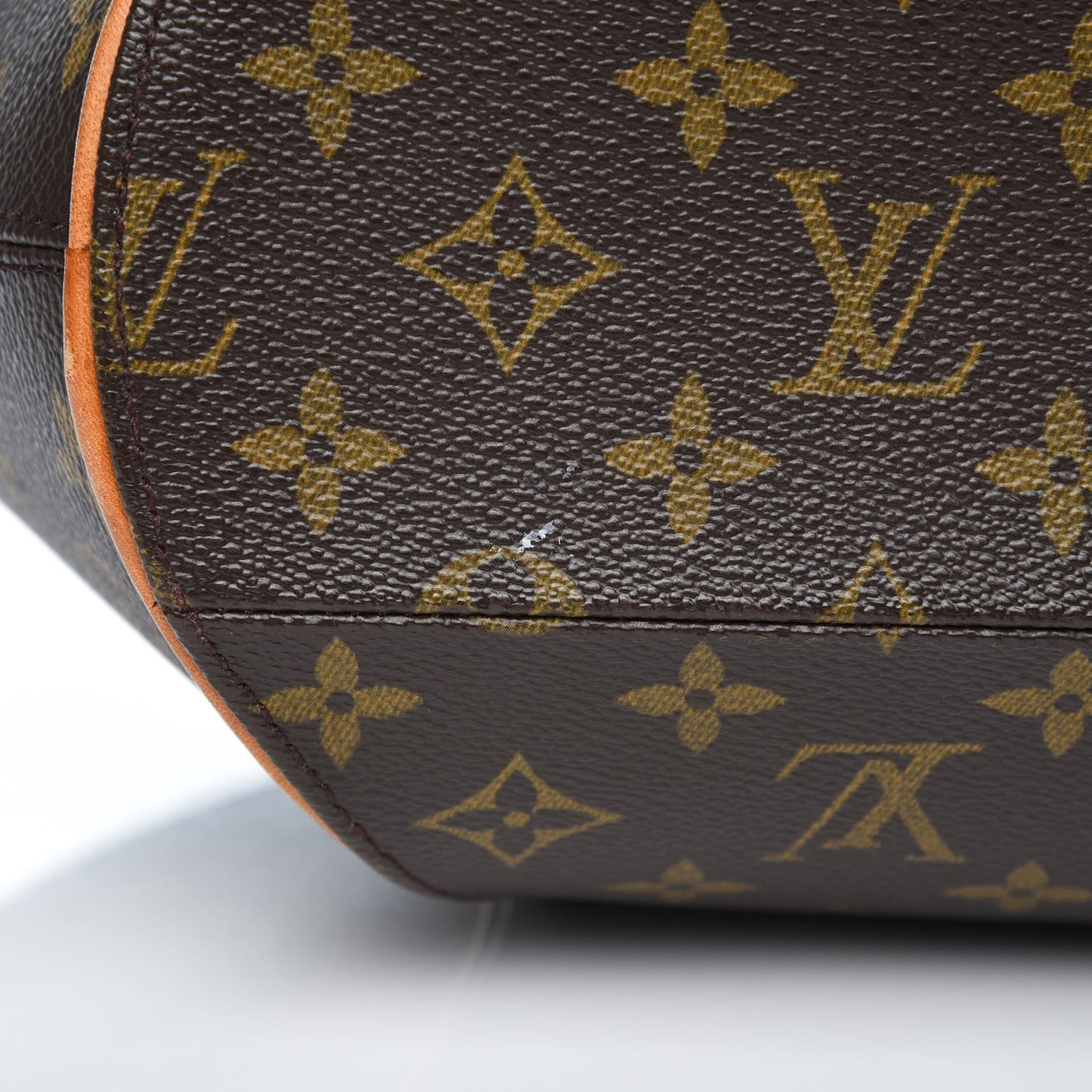 Monogram Ellipse MM