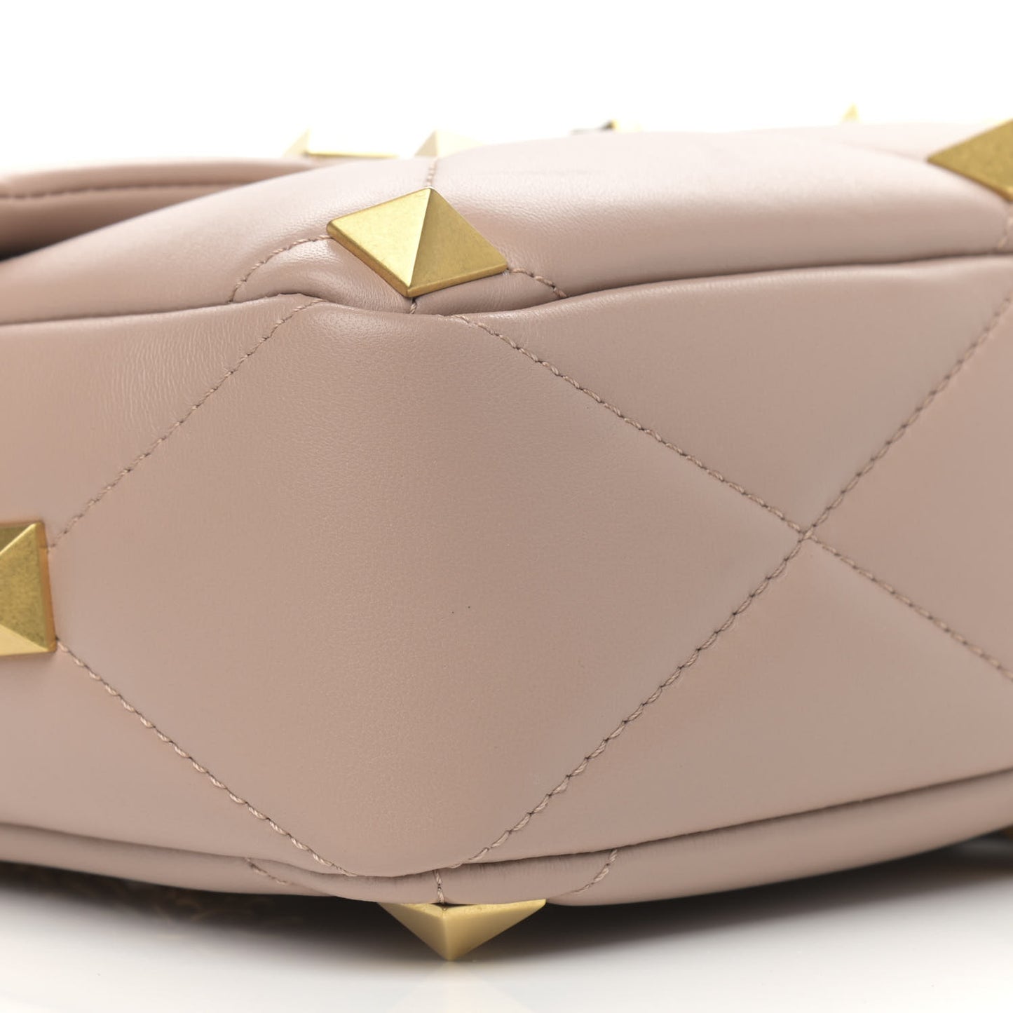 Nappa Large Roman Stud Shoulder Bag Rose Cannelle