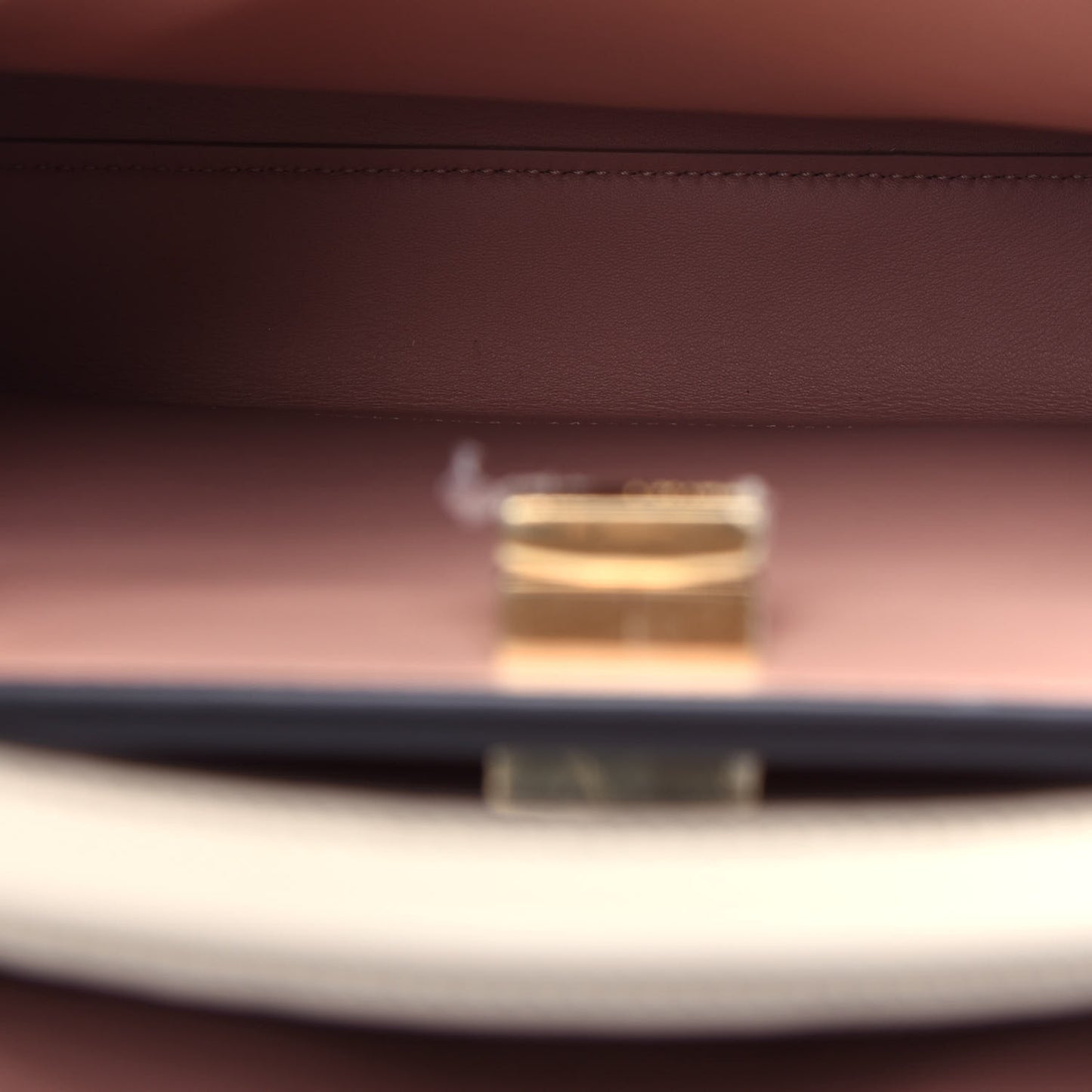Vitello Tahiti Burro Medium Peekaboo Iconic Essentially Satchel Nuvola Rosa Bourbon