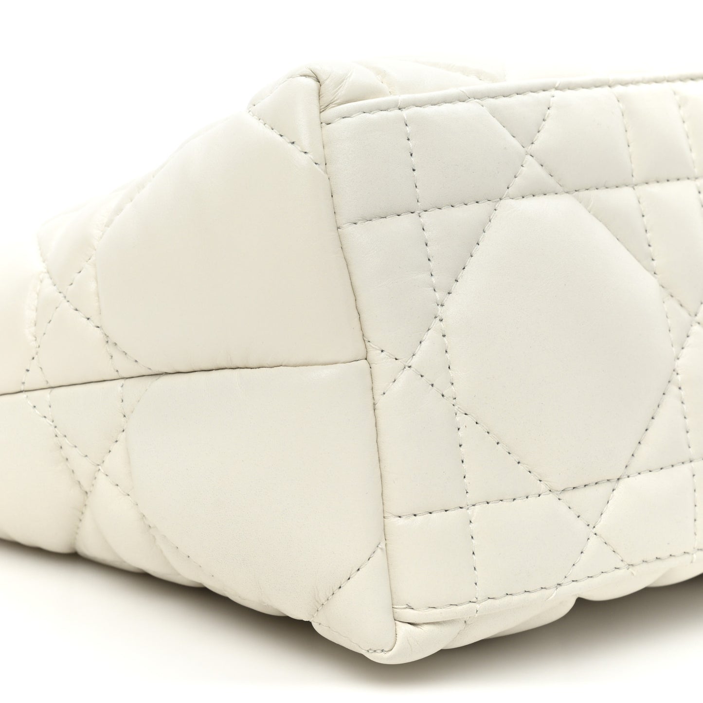 Calfskin Macrocannage Medium Diortravel Nomad Pouch Latte