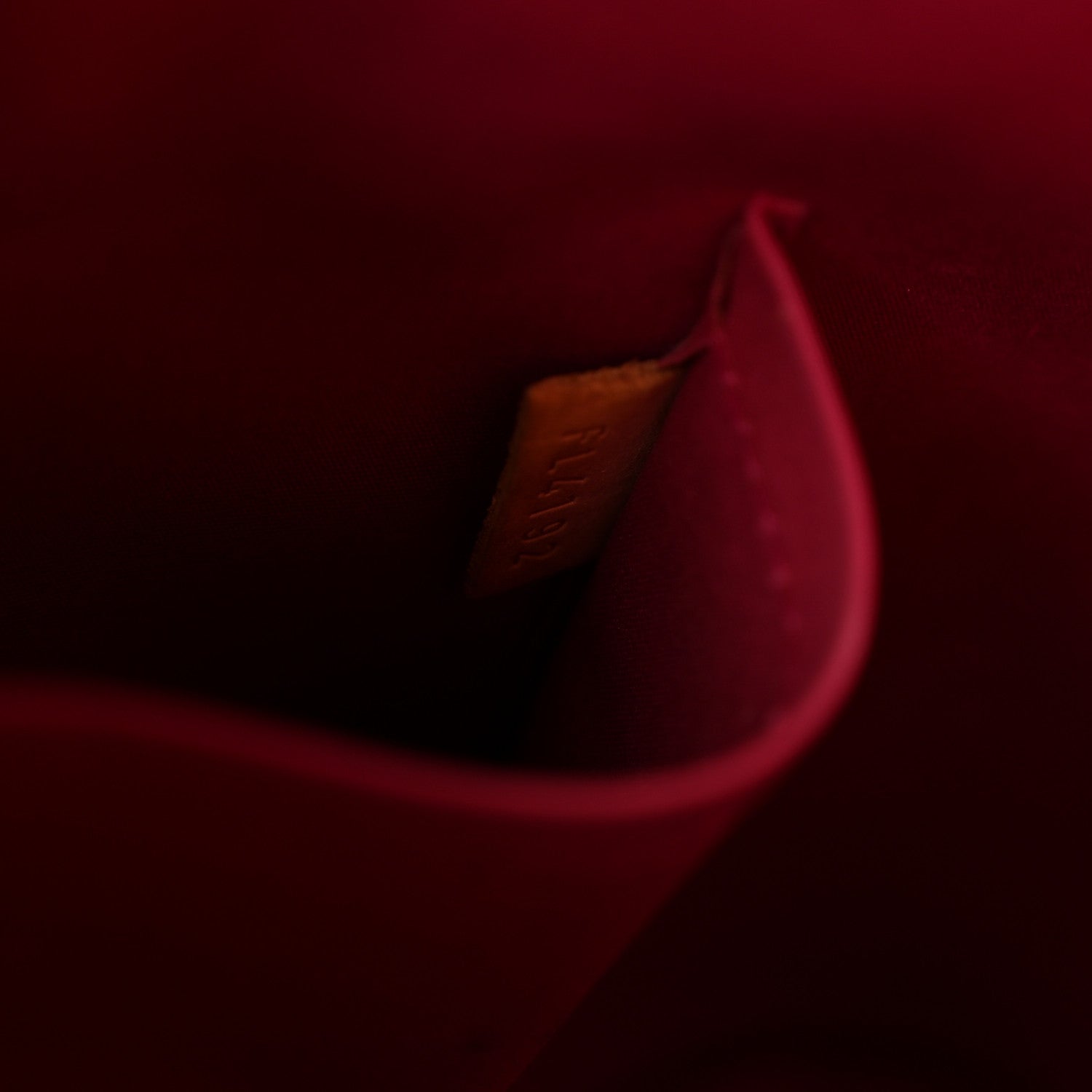 Louis Vuitton Vernis Alma PM Rose Indien 7 of 14