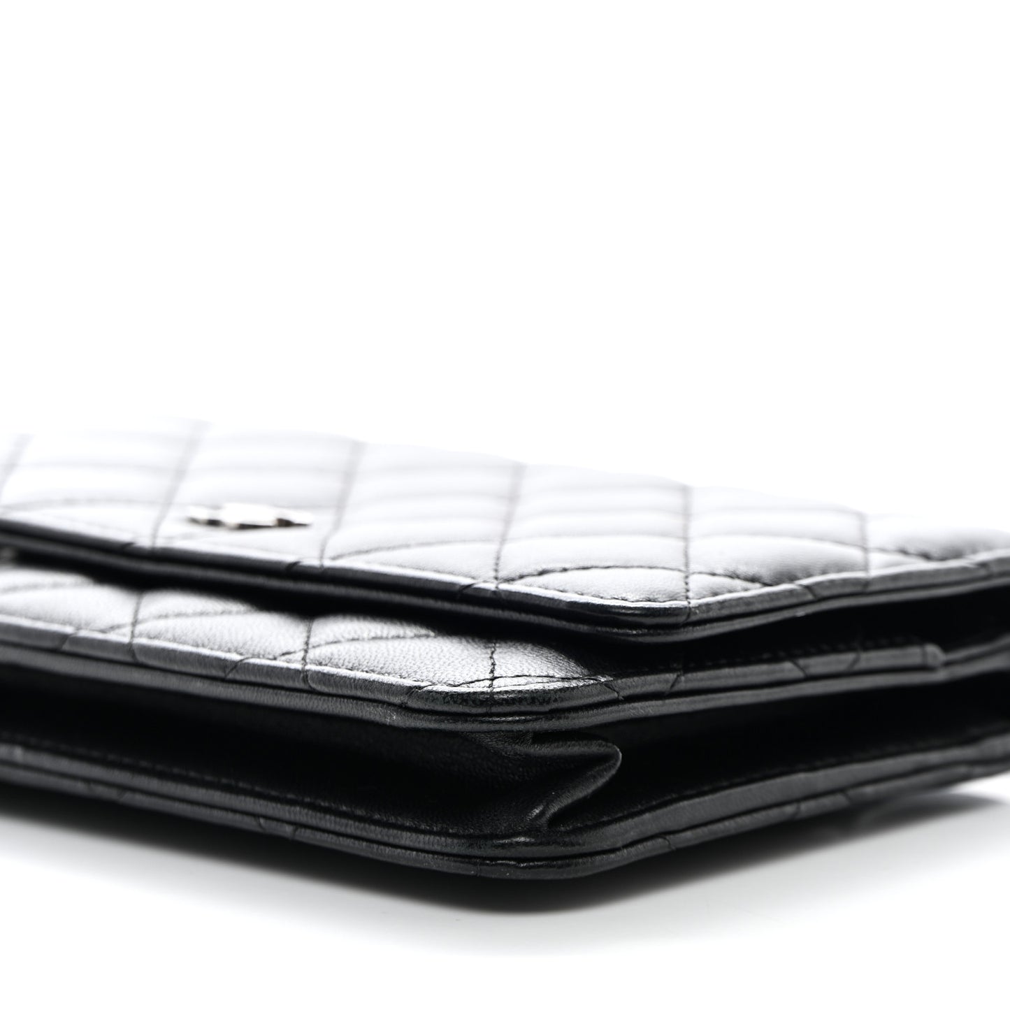 Lambskin Quilted Wallet On Chain WOC Black