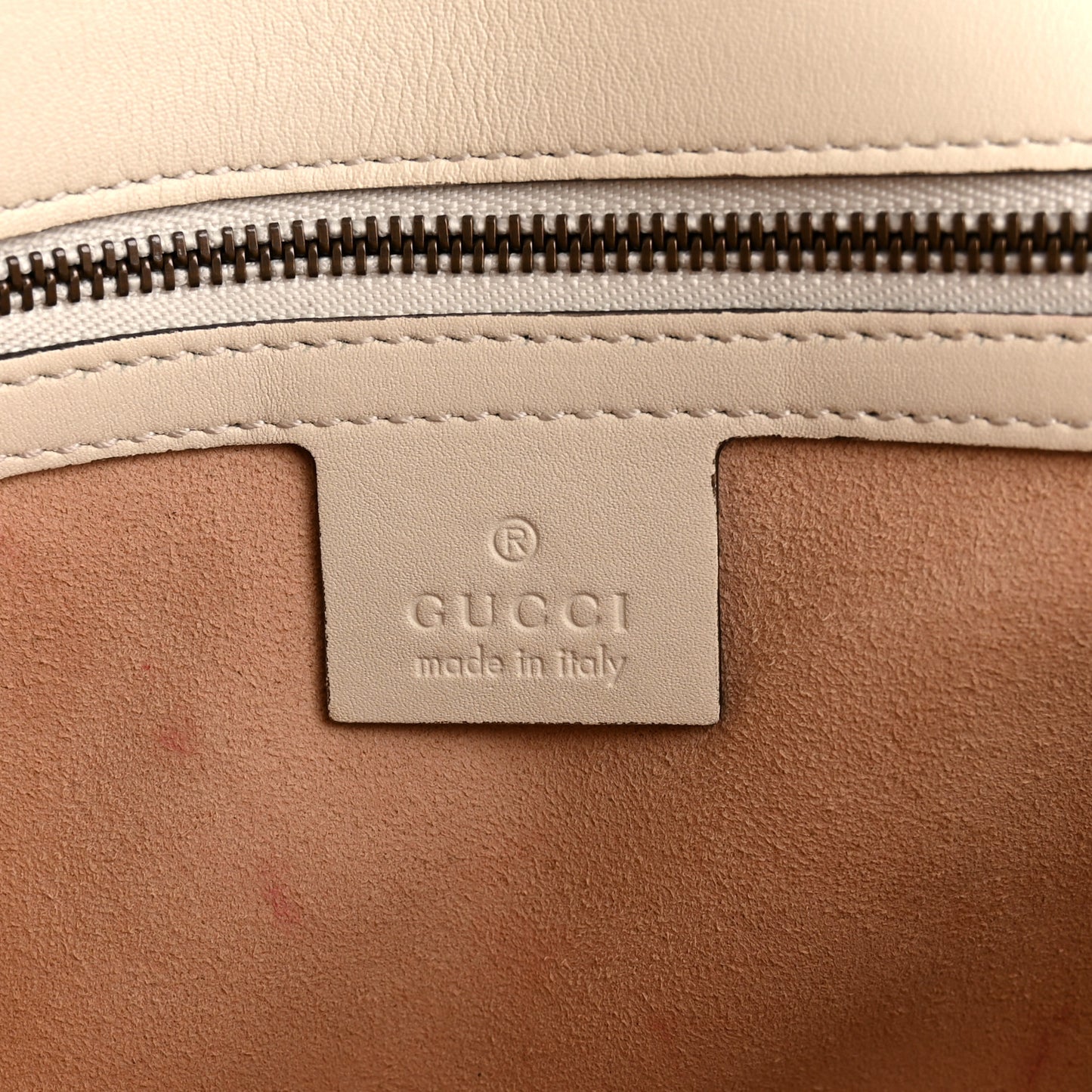 Calfskin Matelasse Small GG Marmont Shoulder Bag White