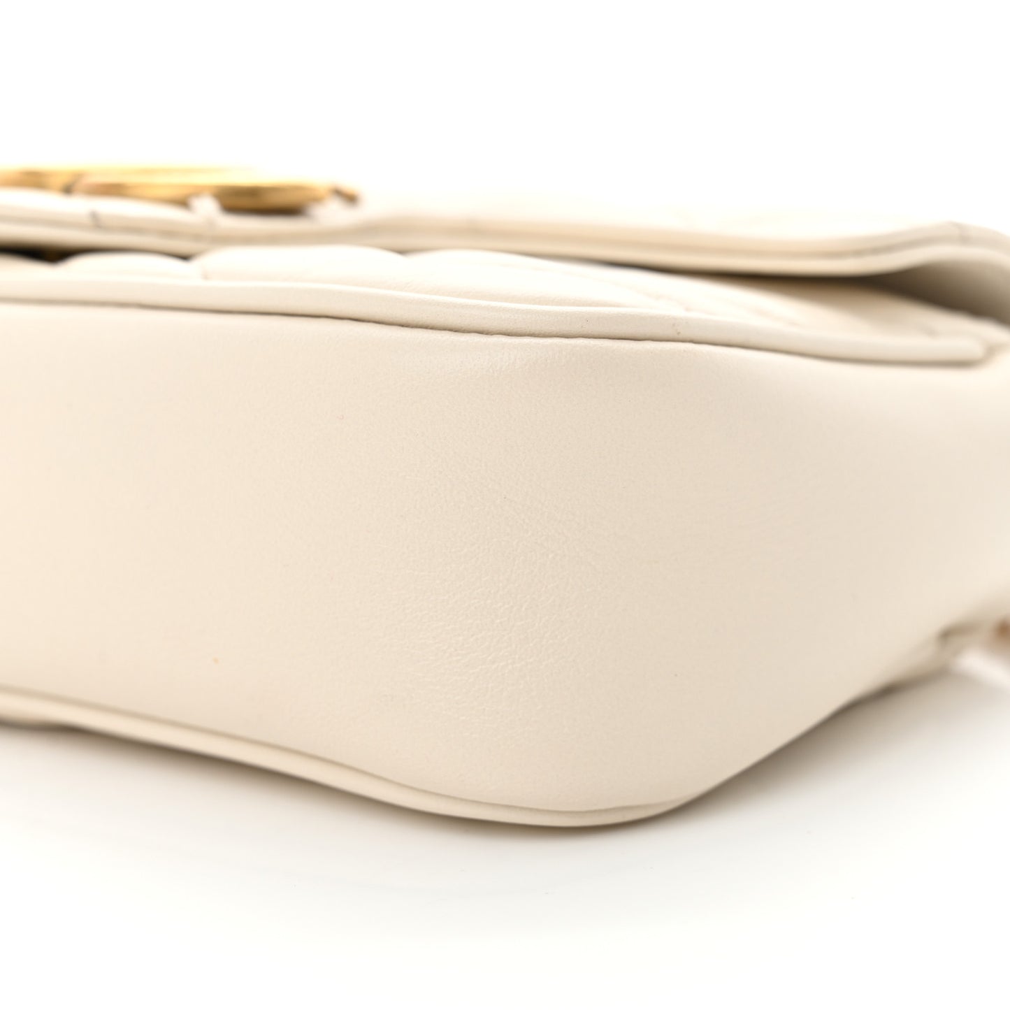 Calfskin Matelasse Super Mini GG Marmont Shoulder Bag White