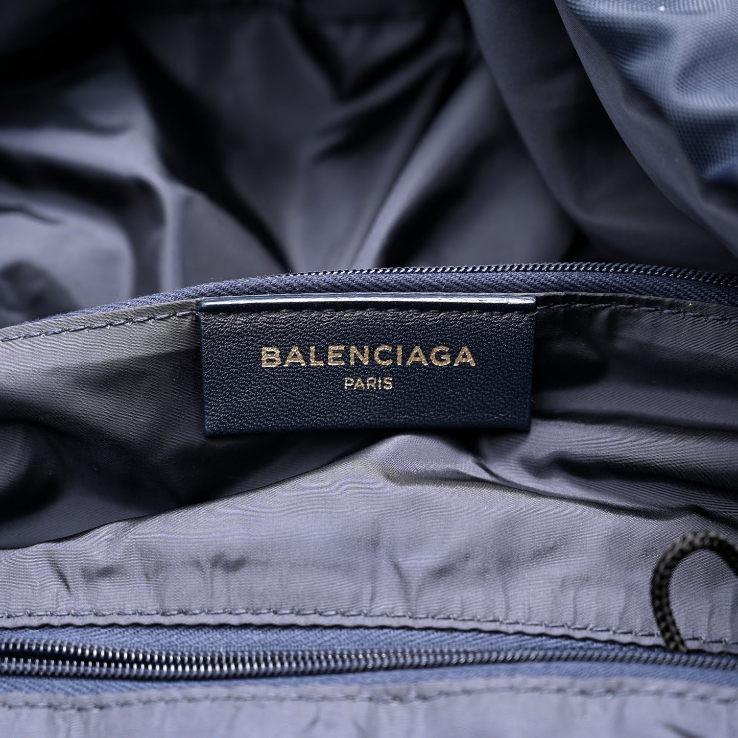 Textured Sport Nylon Logo Embroidered S Wheel Gym Bag Bleu Navy Rouge