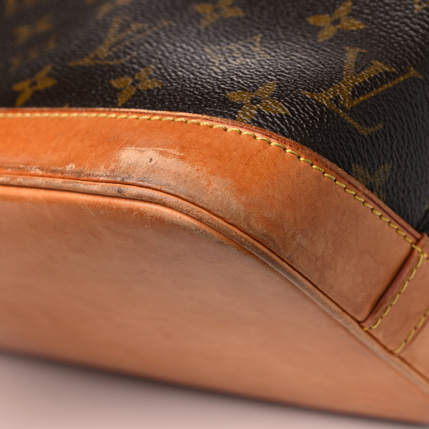 Louis Vuitton Monogram Alma PM 10 of 12