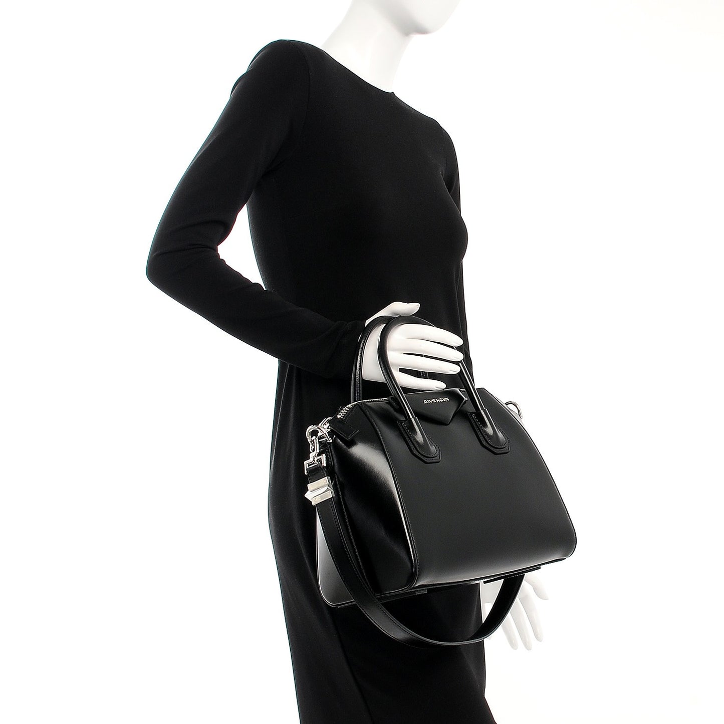 Shiny Lord Calfskin Small Antigona Black