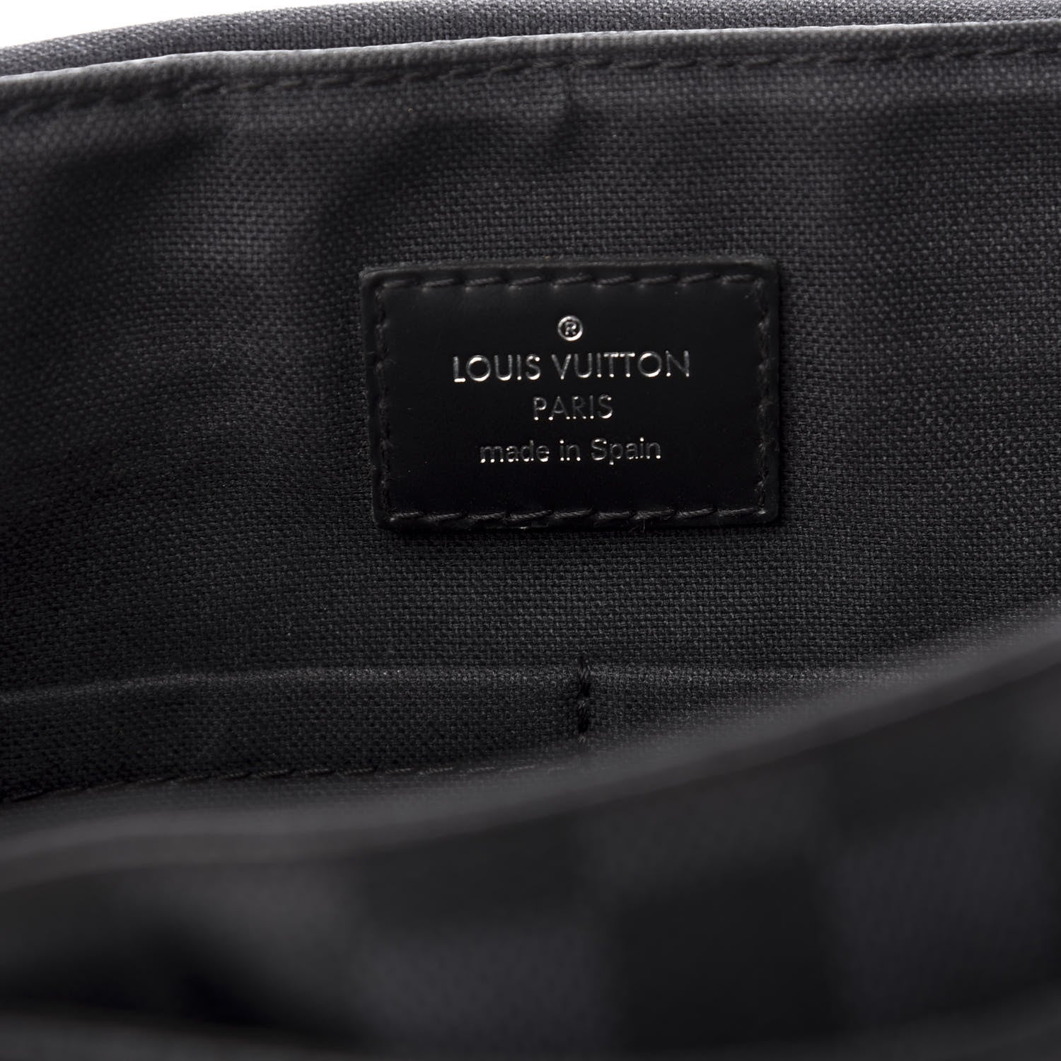 Louis Vuitton Damier Graphite District PM 7 of 11
